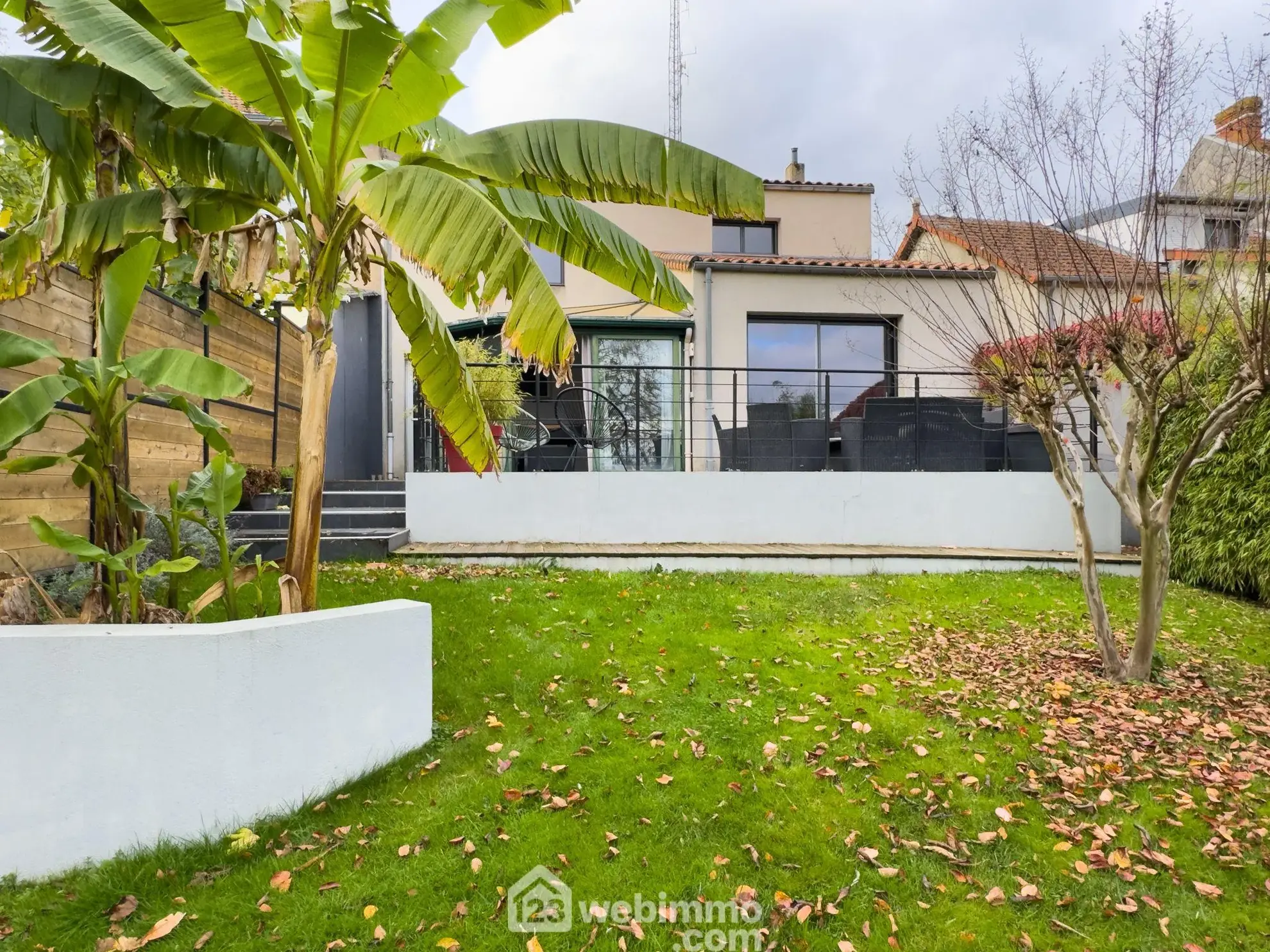 Maison familiale de 131 m² à Cholet avec 4 chambres et jardin clos