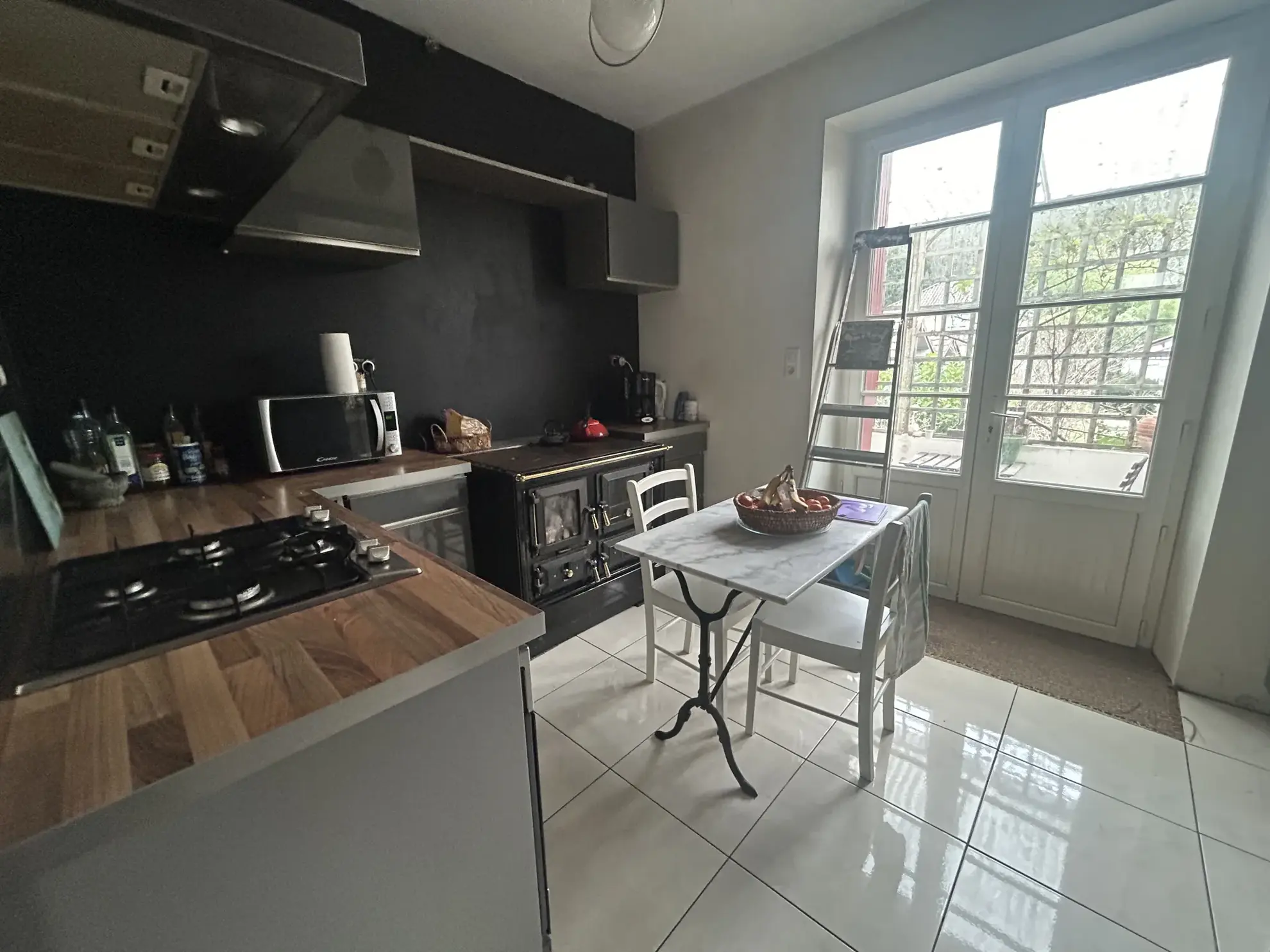 Maison avec piscine à Marsac-sur-l'Isle en Dordogne – 3 chambres, garage, et espace extérieur 