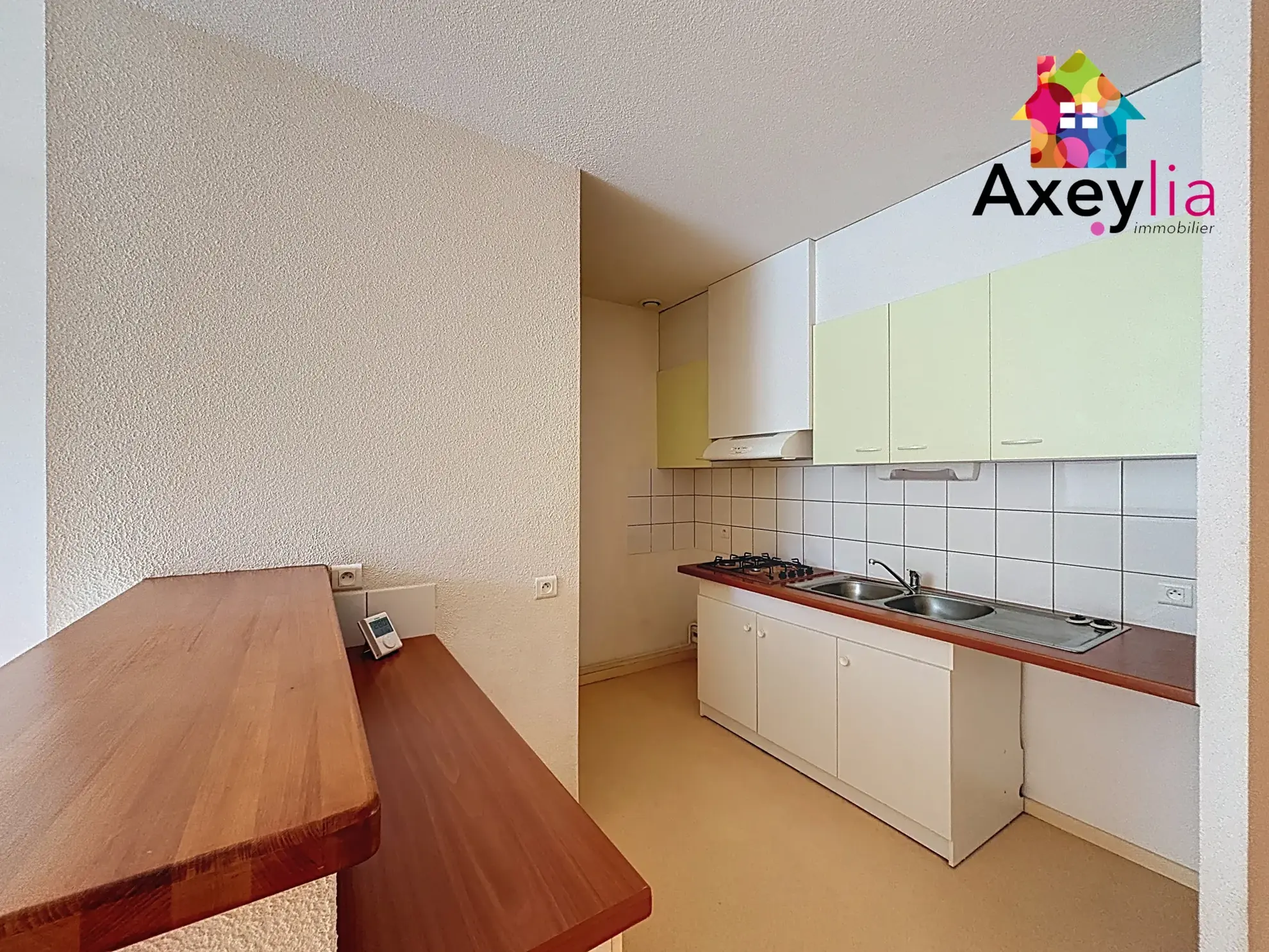 Appartement T5 à vendre au Coteau avec balcon, cave et faibles charges 