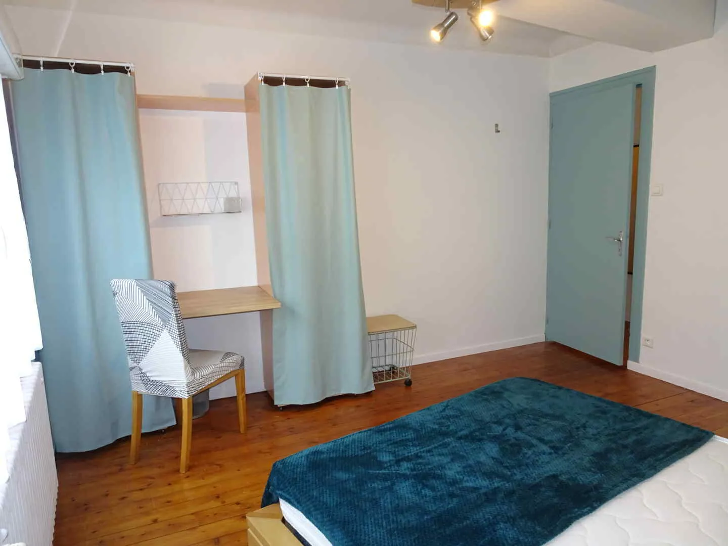 Maison à vendre avec studio indépendant et revenus locatifs à Le Boupere 