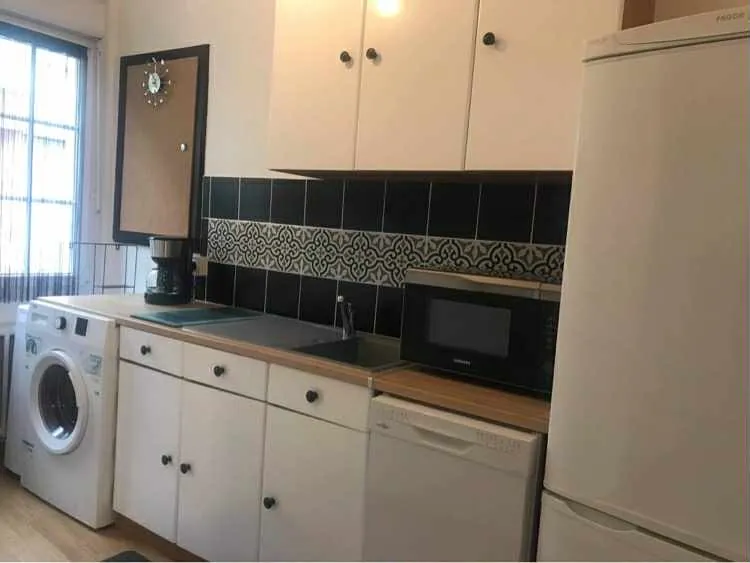 Maison à vendre avec studio indépendant et revenus locatifs à Le Boupere