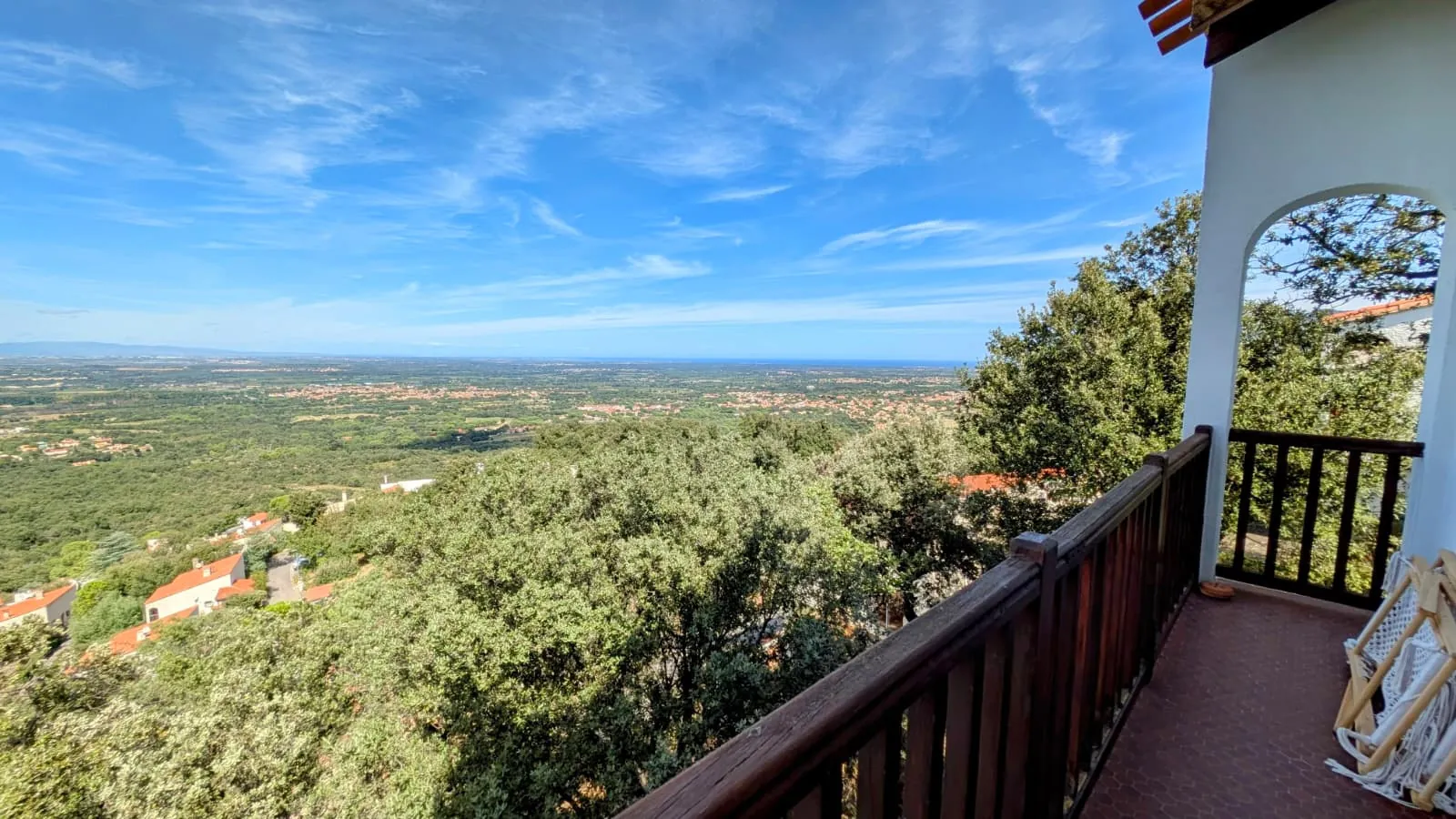 Charmante Tiny House rénovée avec vue spectaculaire sur la mer et la montagne à Laroque des Albères 