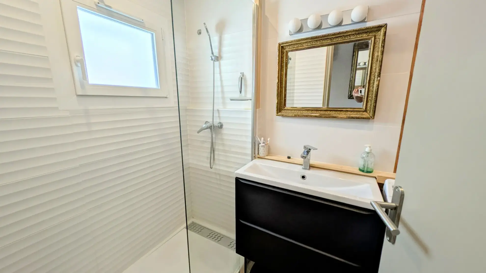 Charmante Tiny House rénovée avec vue spectaculaire sur la mer et la montagne à Laroque des Albères 