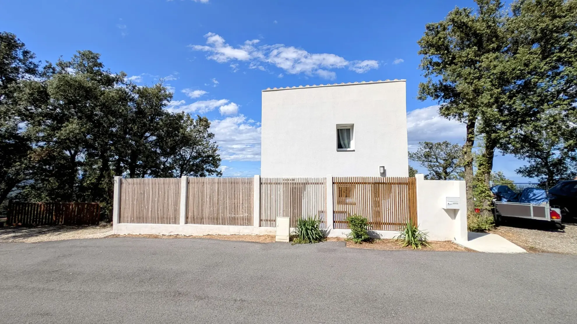 Charmante Tiny House rénovée avec vue spectaculaire sur la mer et la montagne à Laroque des Albères 
