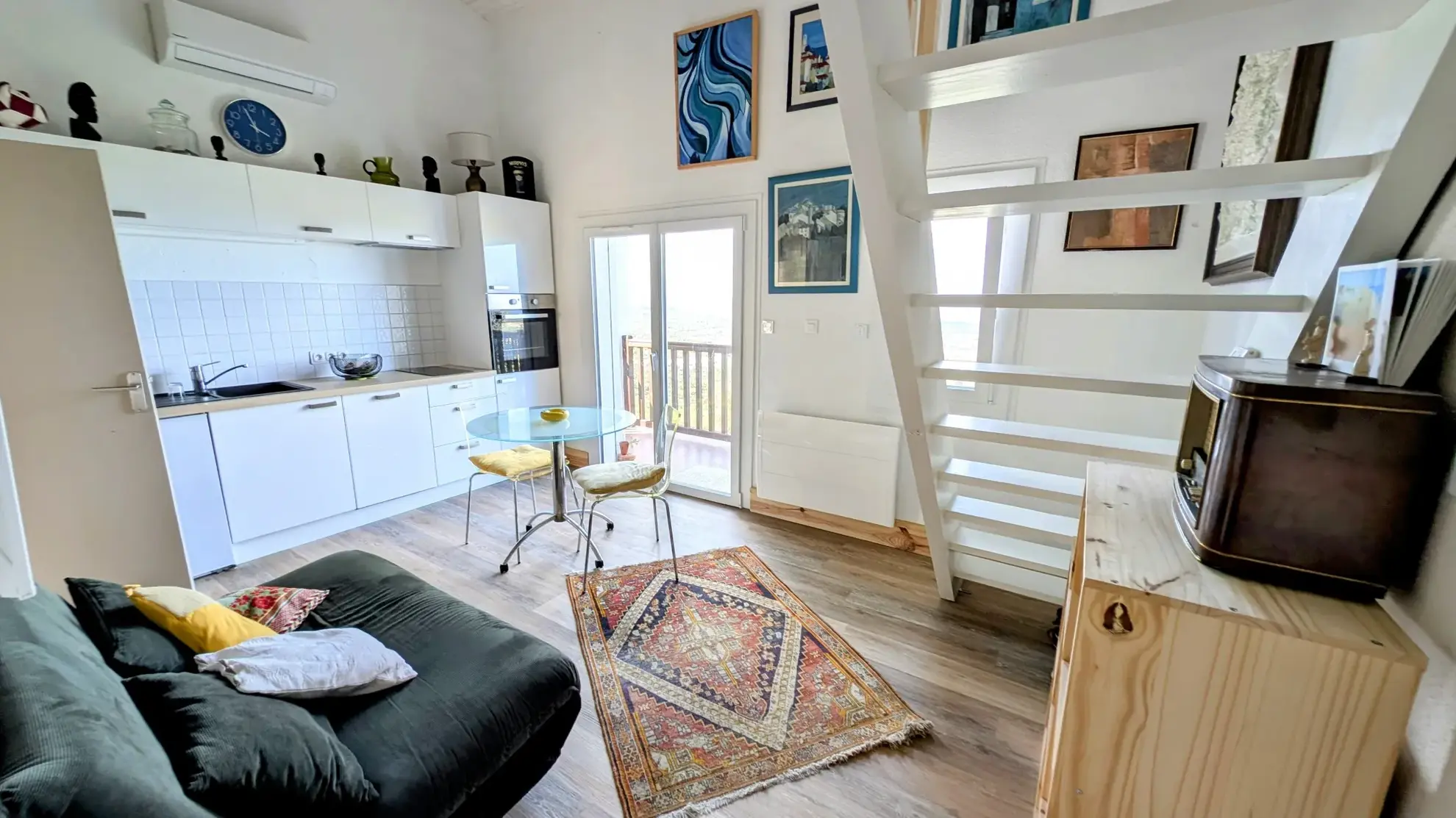 Charmante Tiny House rénovée avec vue spectaculaire sur la mer et la montagne à Laroque des Albères 