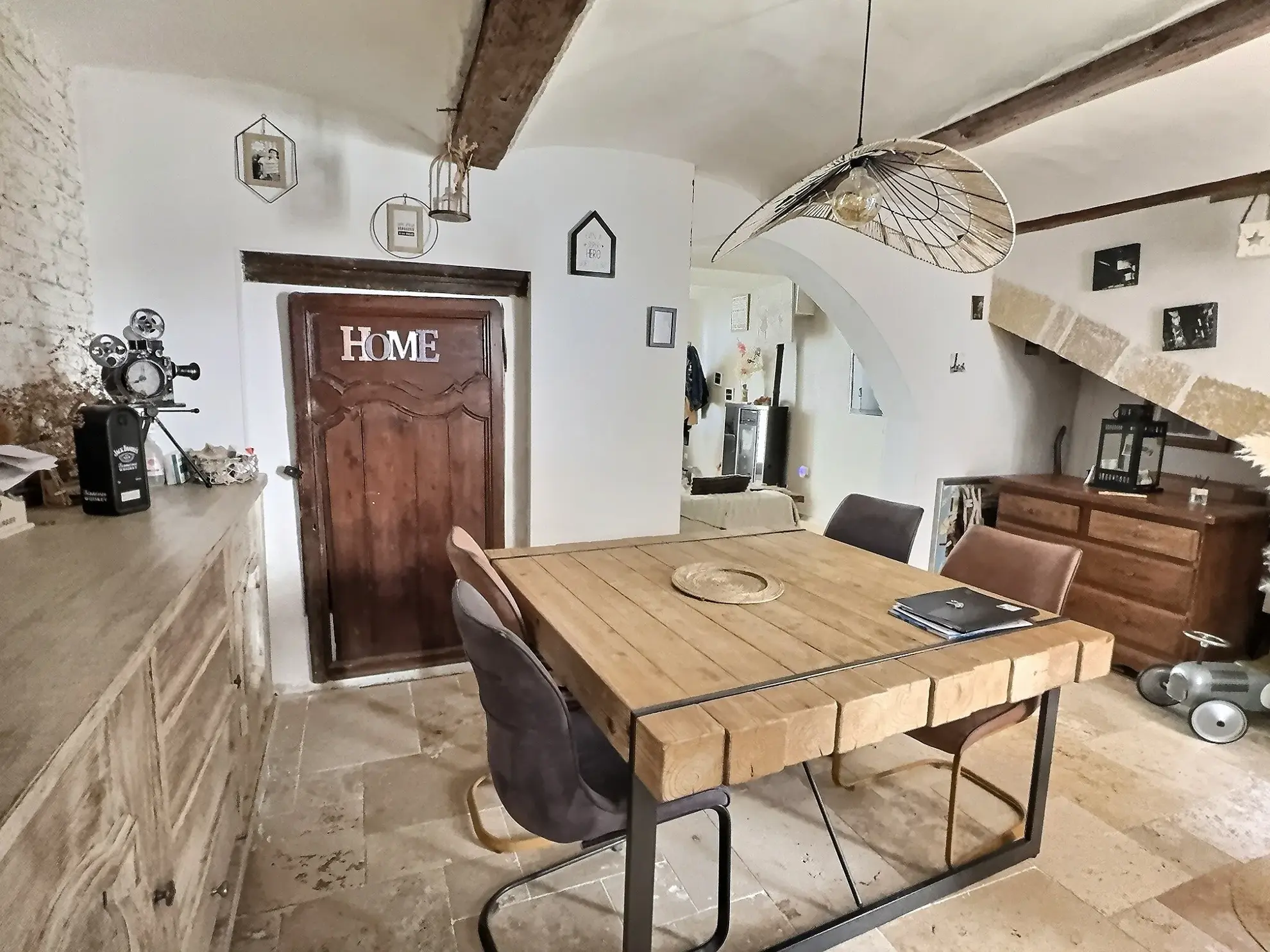 Maison de village rénovée à Marsillargues de 66,4 m² avec terrasse et cour 