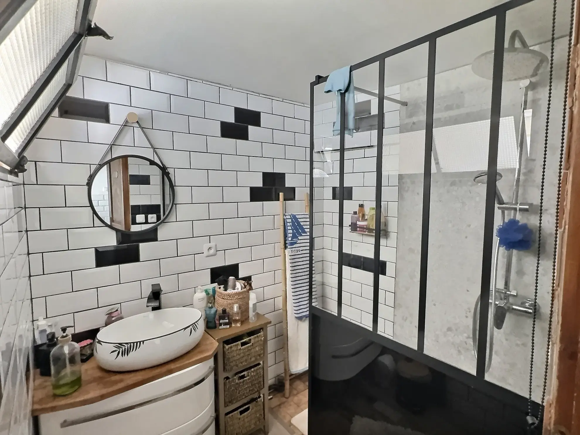 Maison de village rénovée à Marsillargues de 66,4 m² avec terrasse et cour 