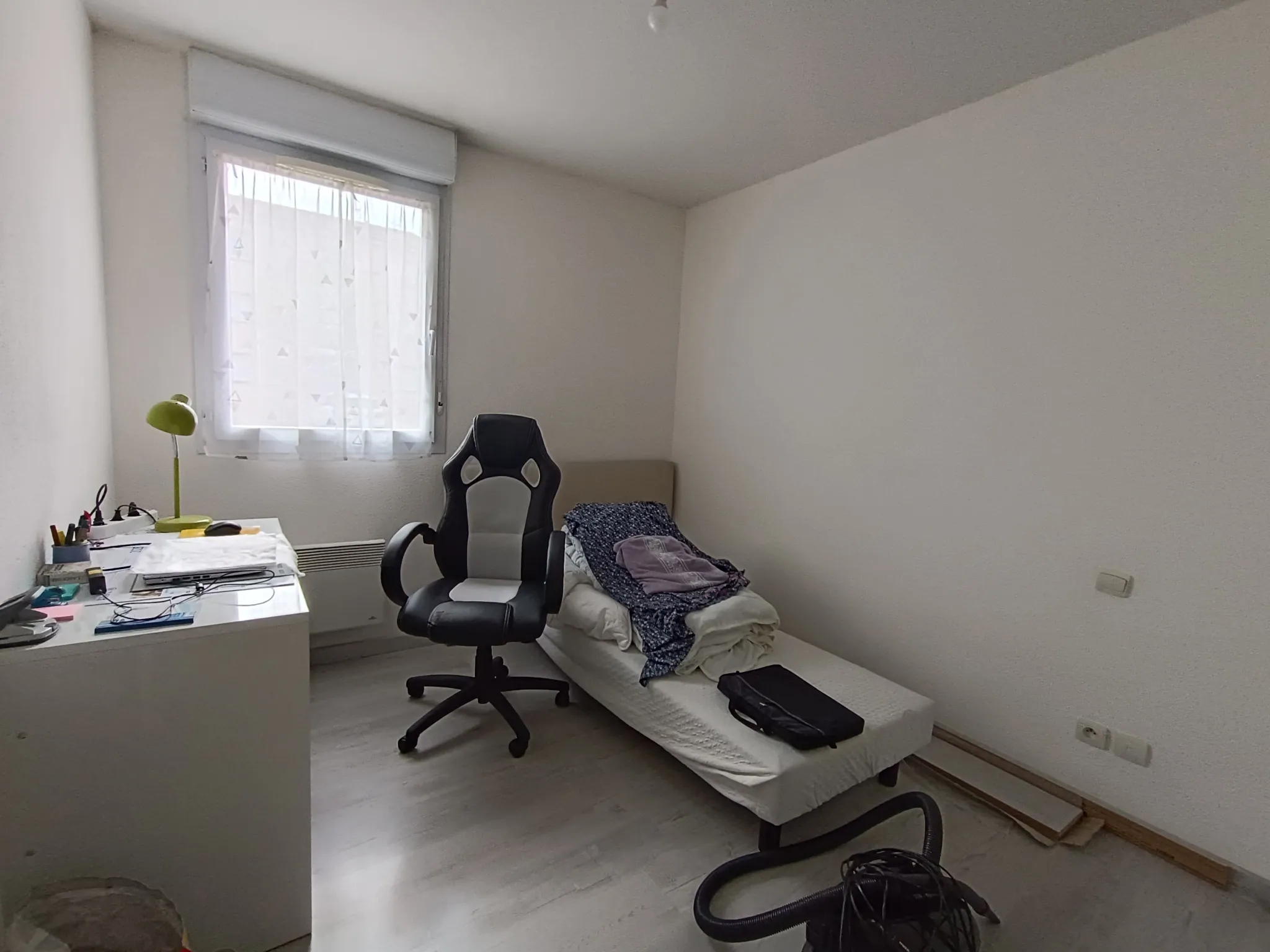 Appartement T3 avec terrasse et parking à Carcassonne 