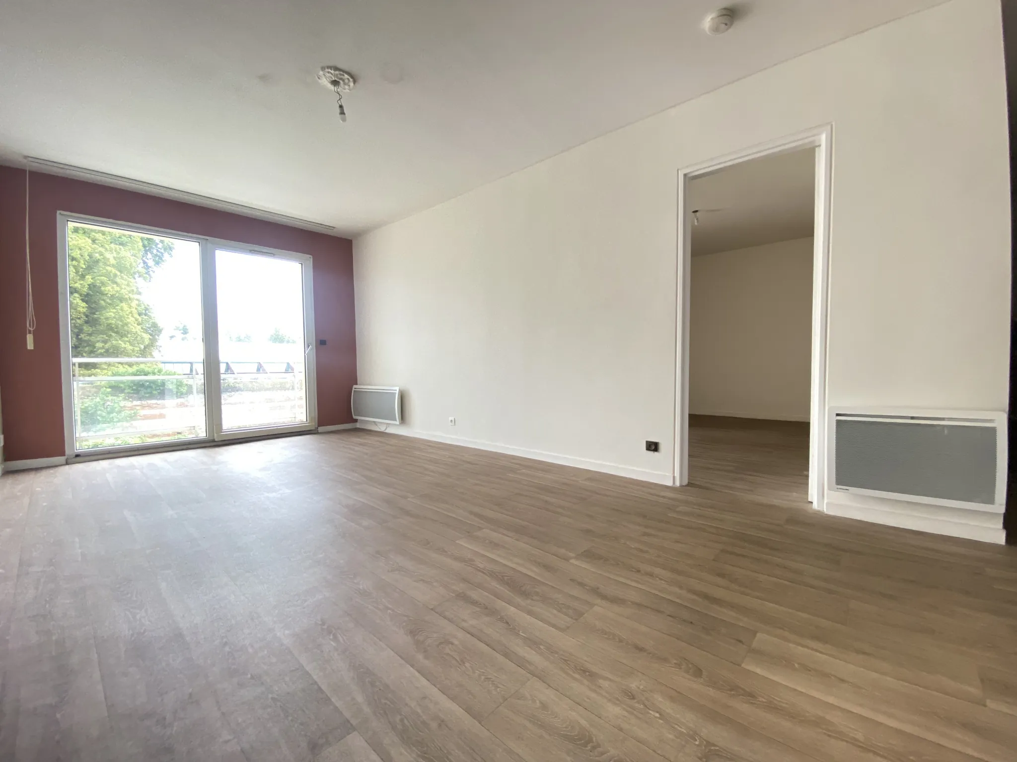 Appartement lumineux en centre-ville d'Abbeville avec ascenseur et balcon 