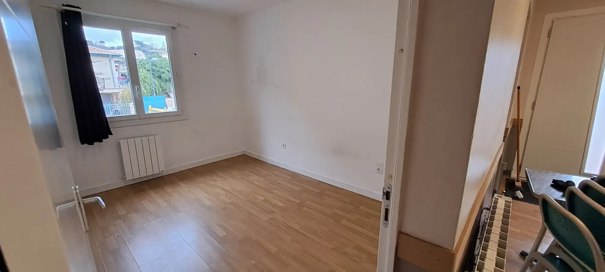 Maison individuelle de 200 m² avec terrain à Lodeve - Quartier calme 