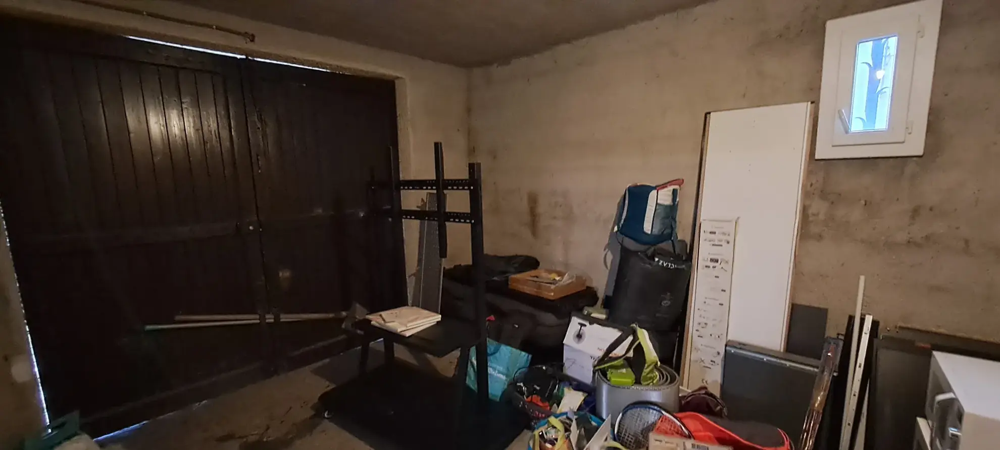 Maison individuelle de 200 m² avec terrain à Lodeve - Quartier calme 