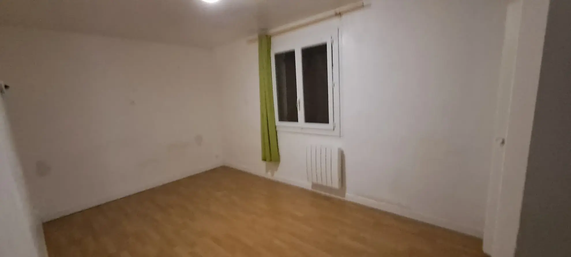 Maison individuelle de 200 m² avec terrain à Lodeve - Quartier calme 