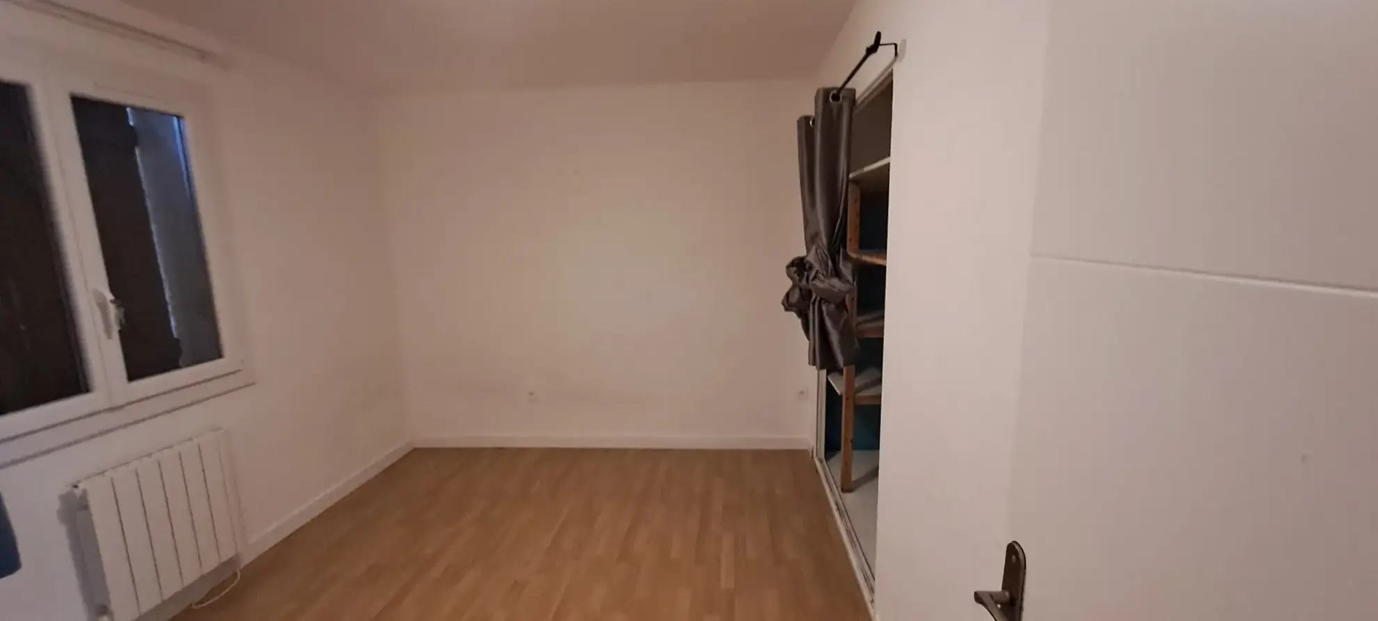 Maison individuelle de 200 m² avec terrain à Lodeve - Quartier calme 