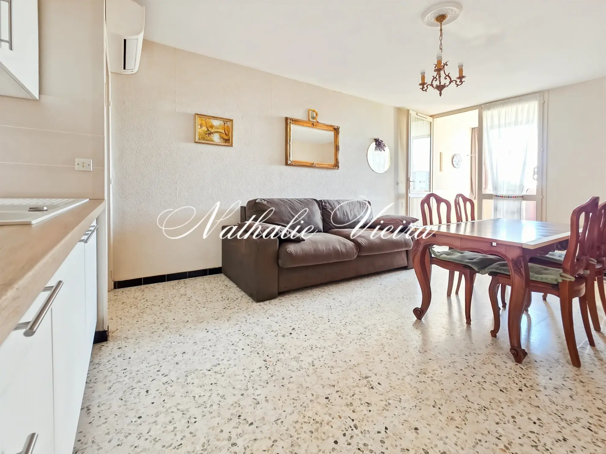 Studio lumineux avec loggia à Palavas-les-Flots à deux pas de la plage 