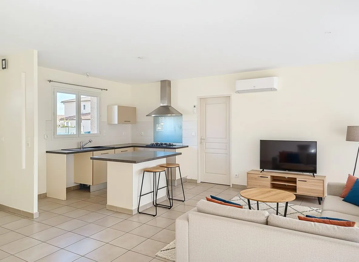 Maison de plain-pied à Terssac avec jardin et terrasse - 87 m² 