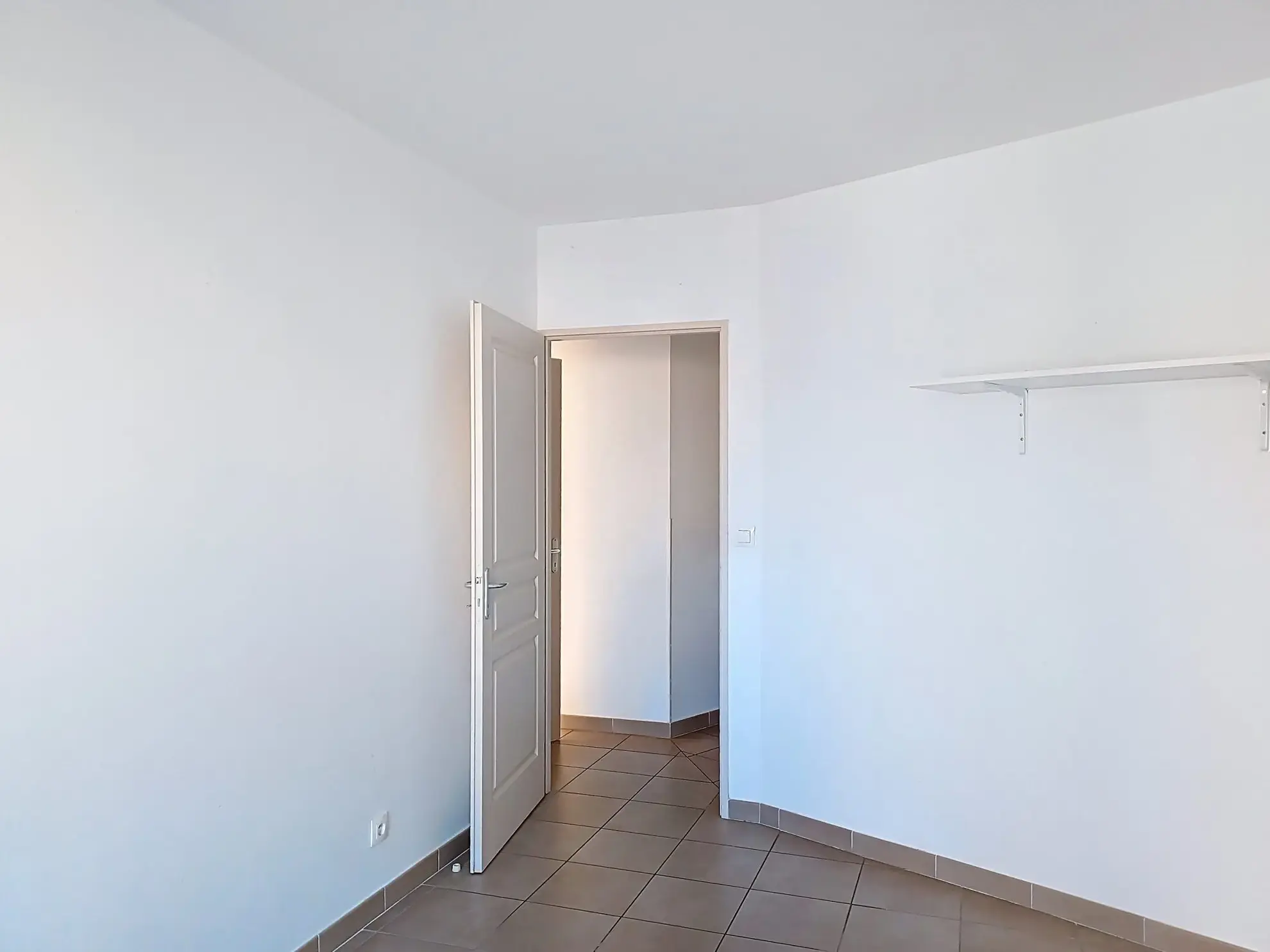 Maison de plain-pied à Terssac avec jardin et terrasse - 87 m² 