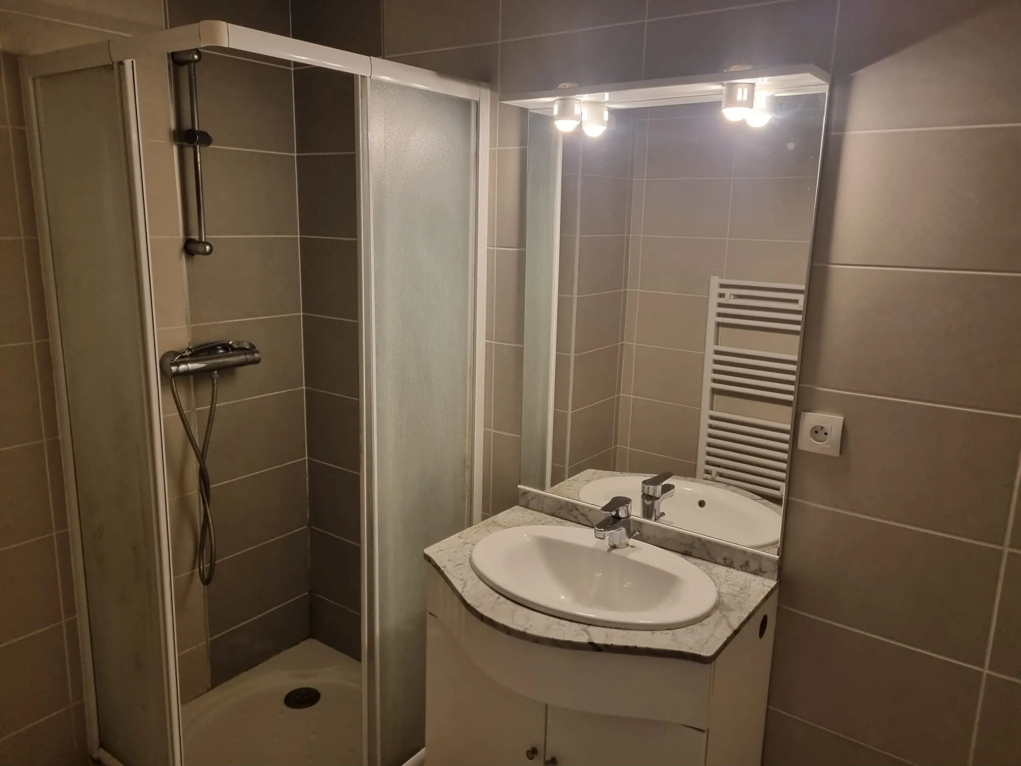 Appartement T2bis avec jardin et garage à Guérande, proche des remparts 