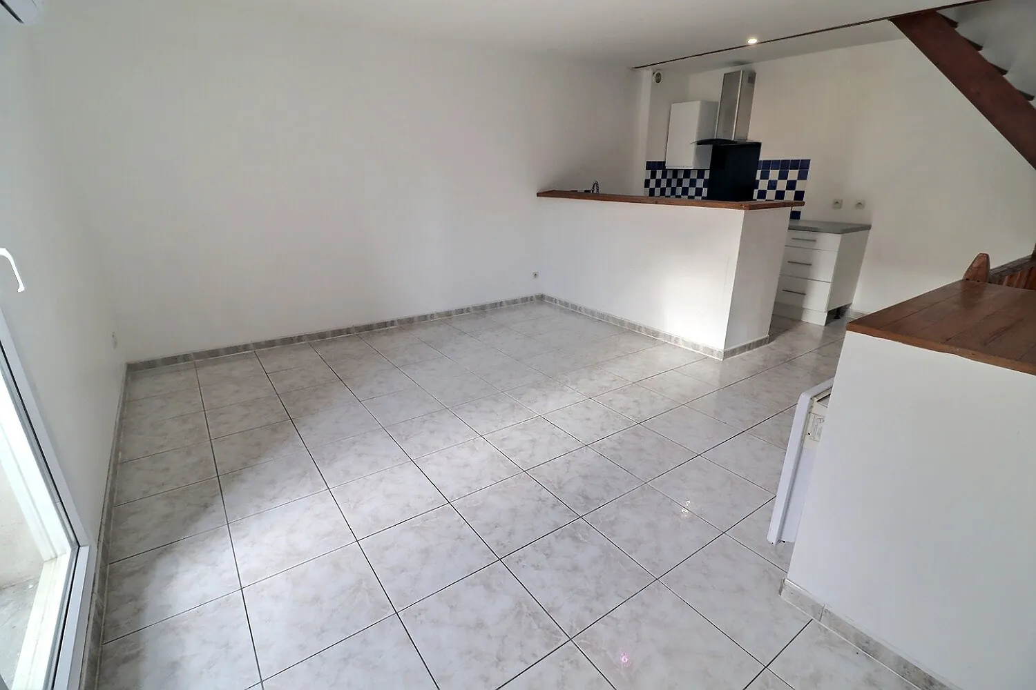 A vendre maison de village avec garage à Clermont-l’Hérault, 47 m², 2 pièces 