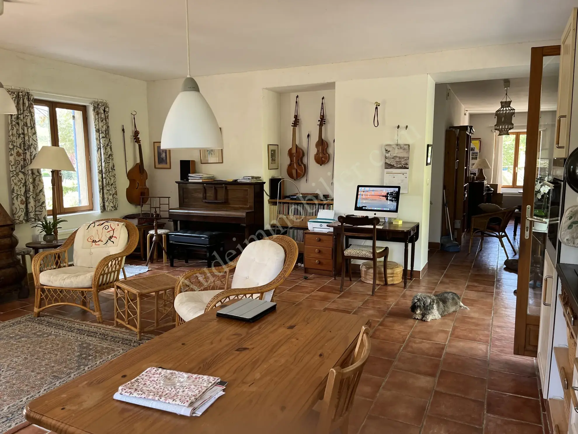 Villa de plain-pied avec jardin à Limoux – 2 chambres, garage, vue campagne 