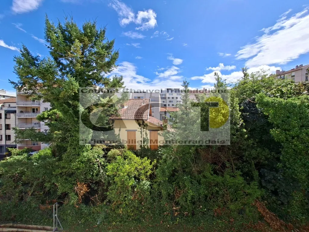 Achat appartement T3 avec balcon à Clermont-Ferrand, secteur Montjuzet 