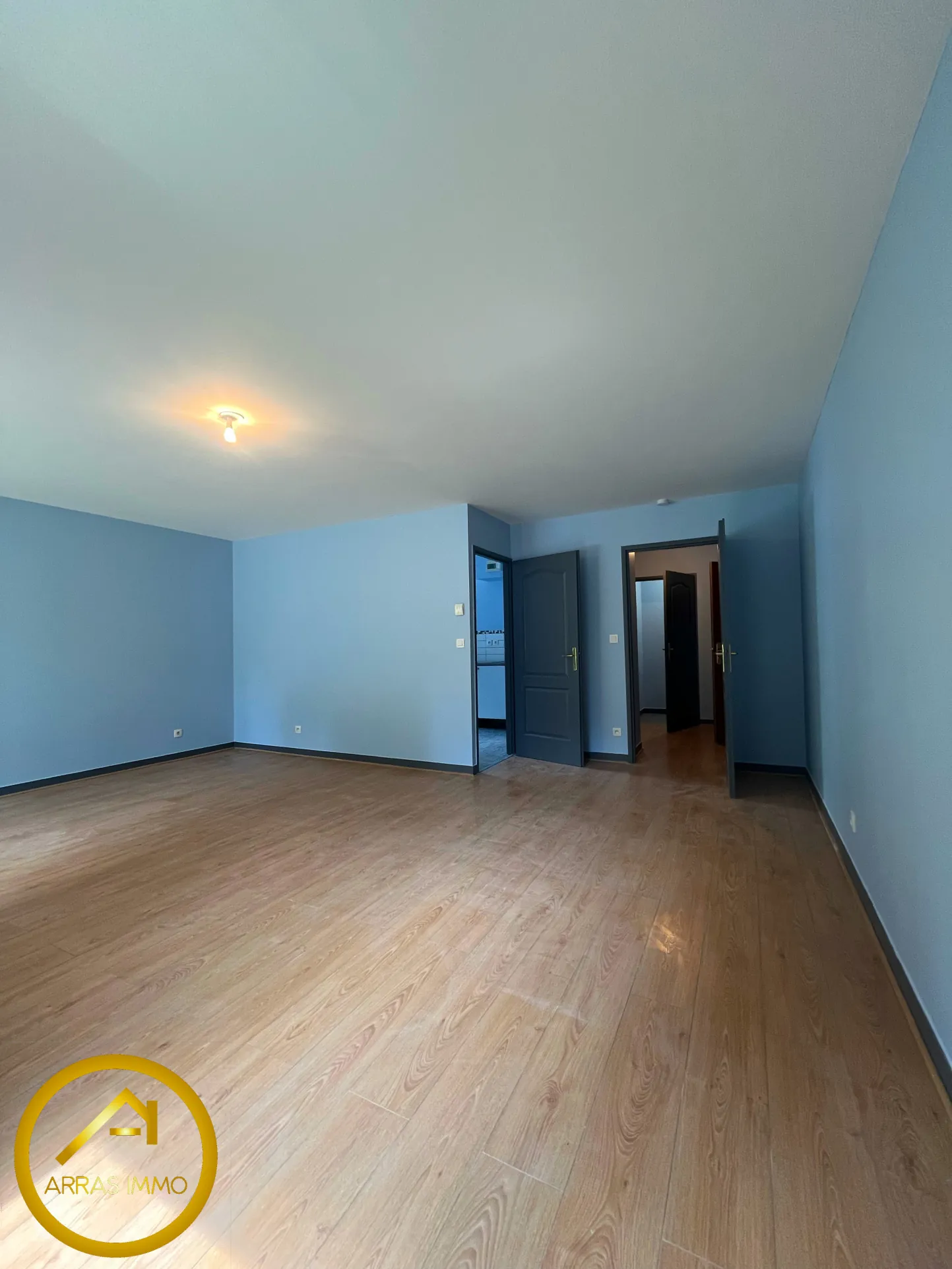 Appartement T3 de 74 m² avec terrasse, parking et cave à La Gorgue 