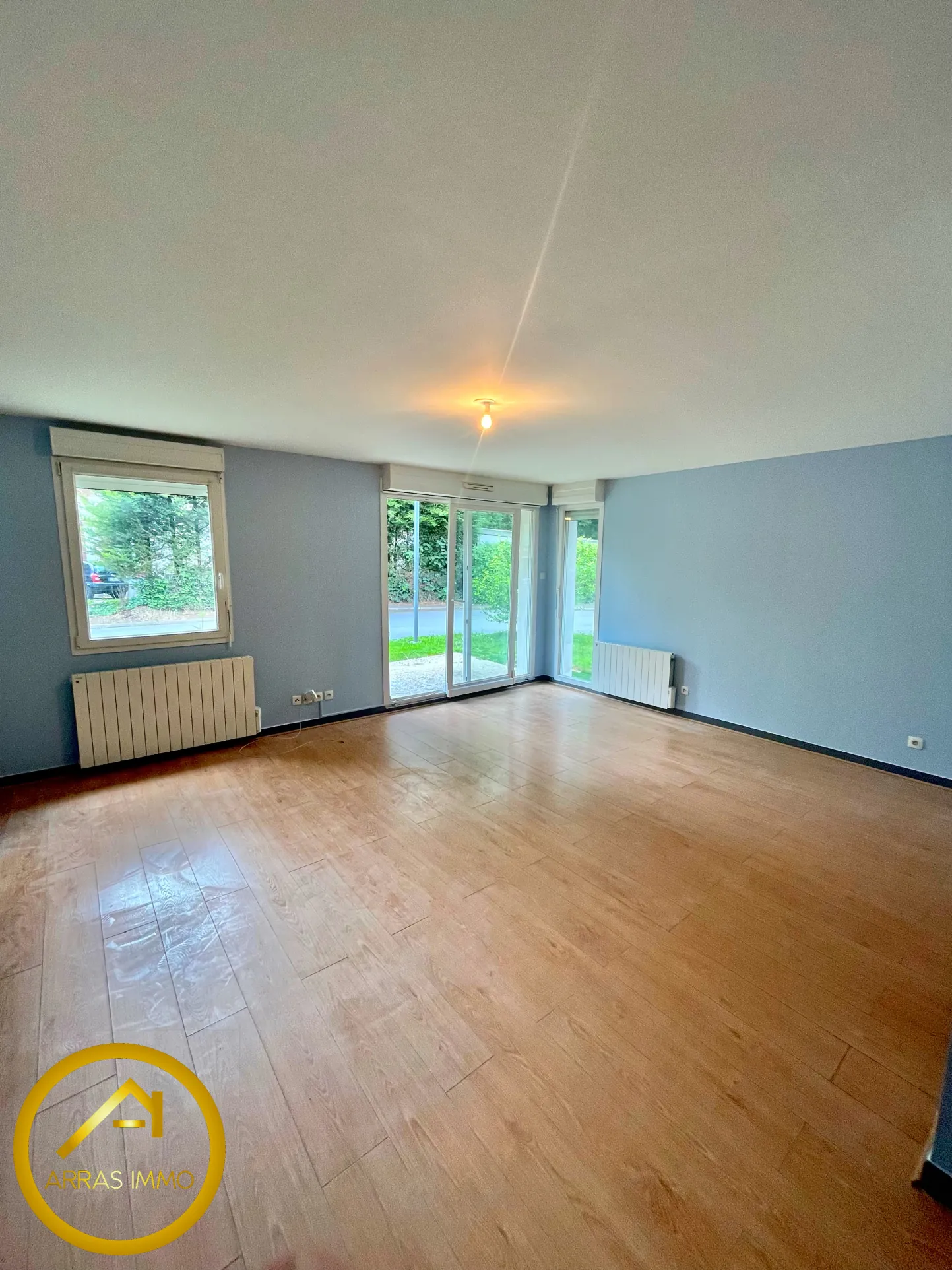 Appartement T3 de 74 m² avec terrasse, parking et cave à La Gorgue