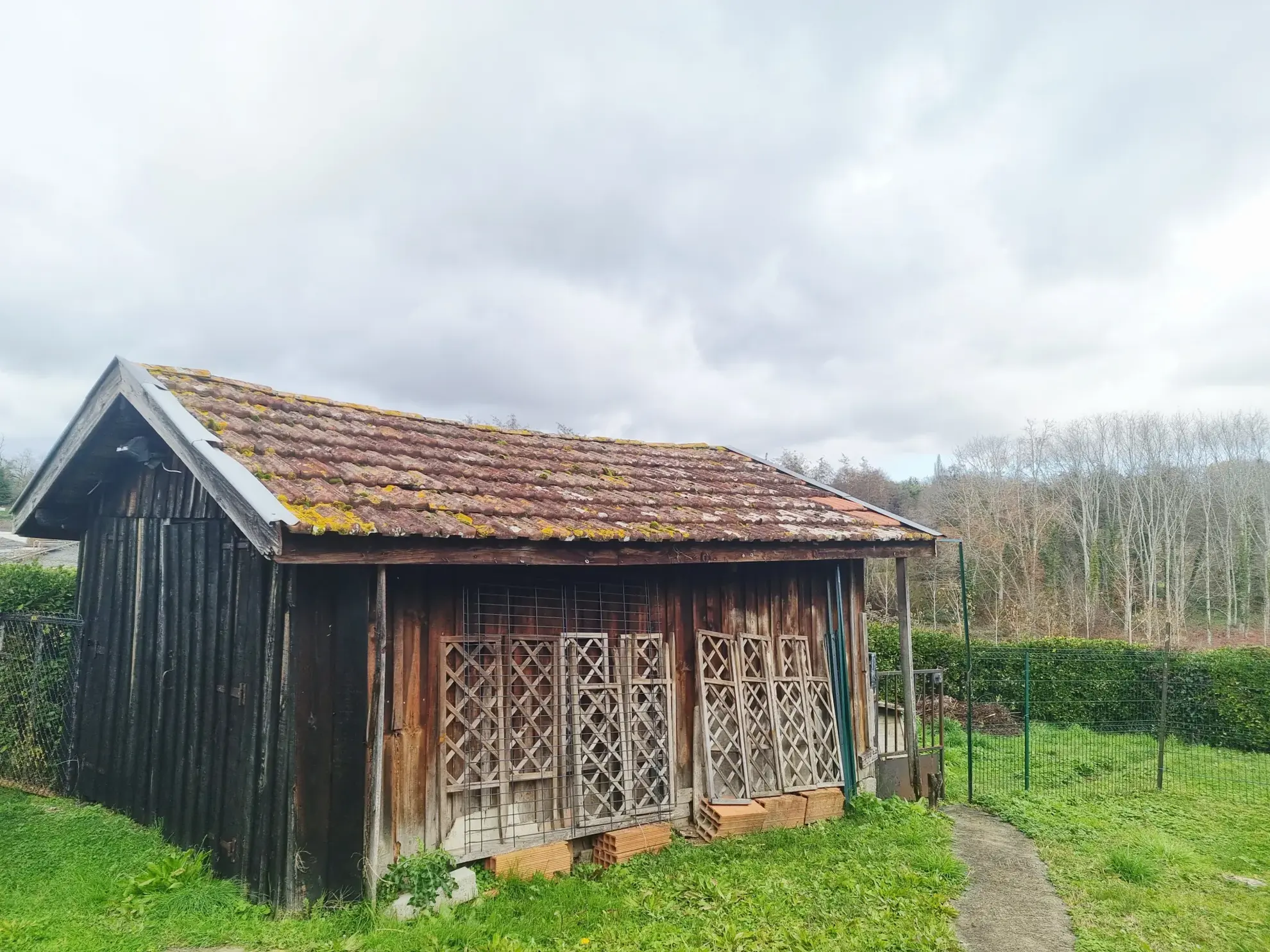 Maison 102 m² avec jardin à Bazas, proche commodités, à rénover 