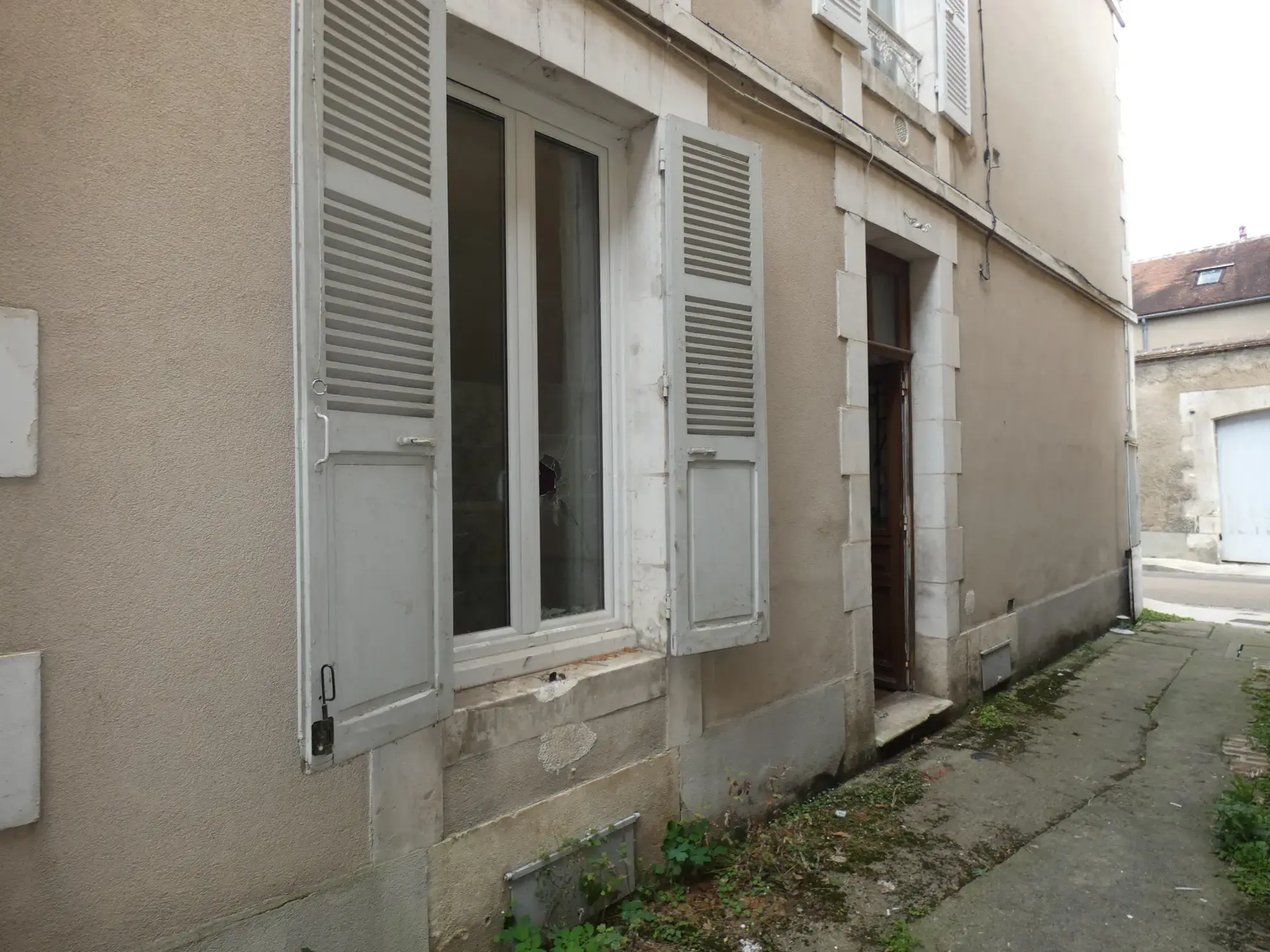 Bel appartement type 2 en rez-de-chaussée à Auxerre, centre-ville 
