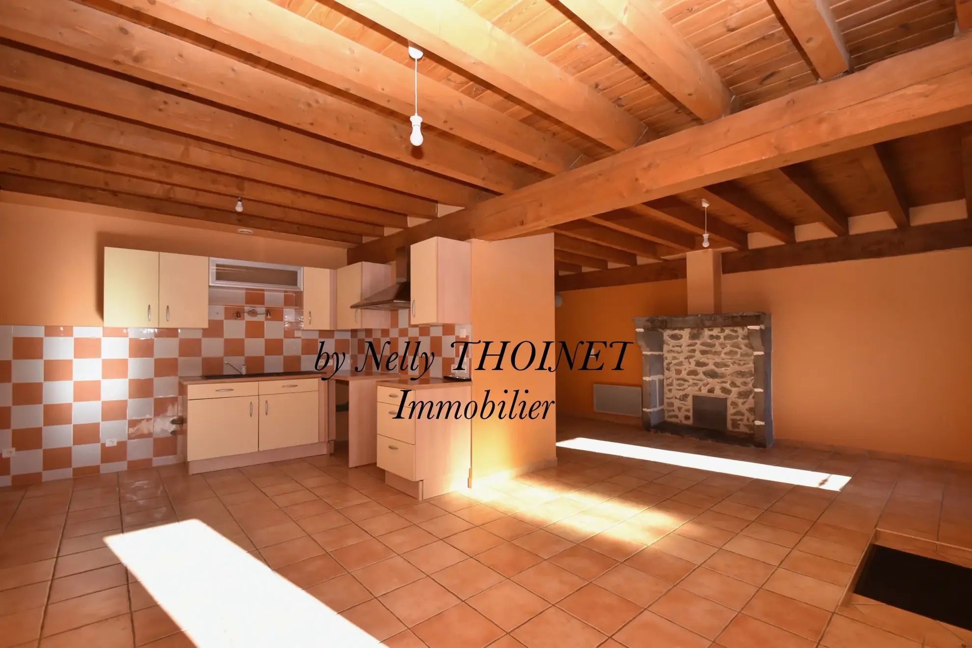 Charmante maison de village en pierre à Aydat, Auvergne, proche activités nature 