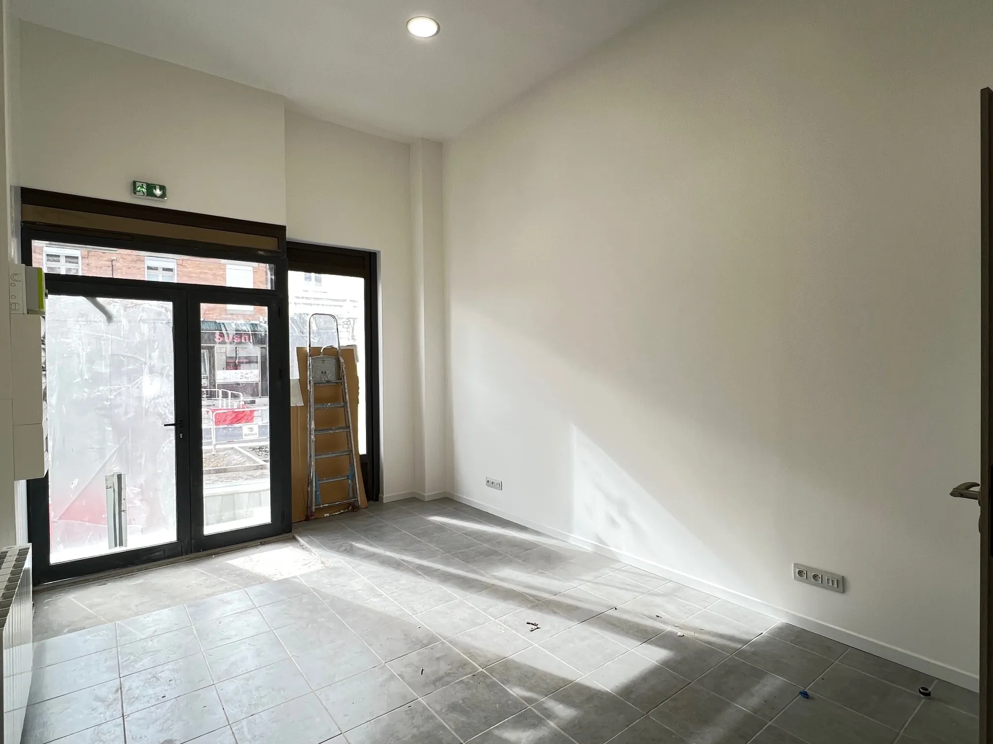 Local professionnel à vendre à Abbeville, idéal pour bureau ou commerce, 20 m² 