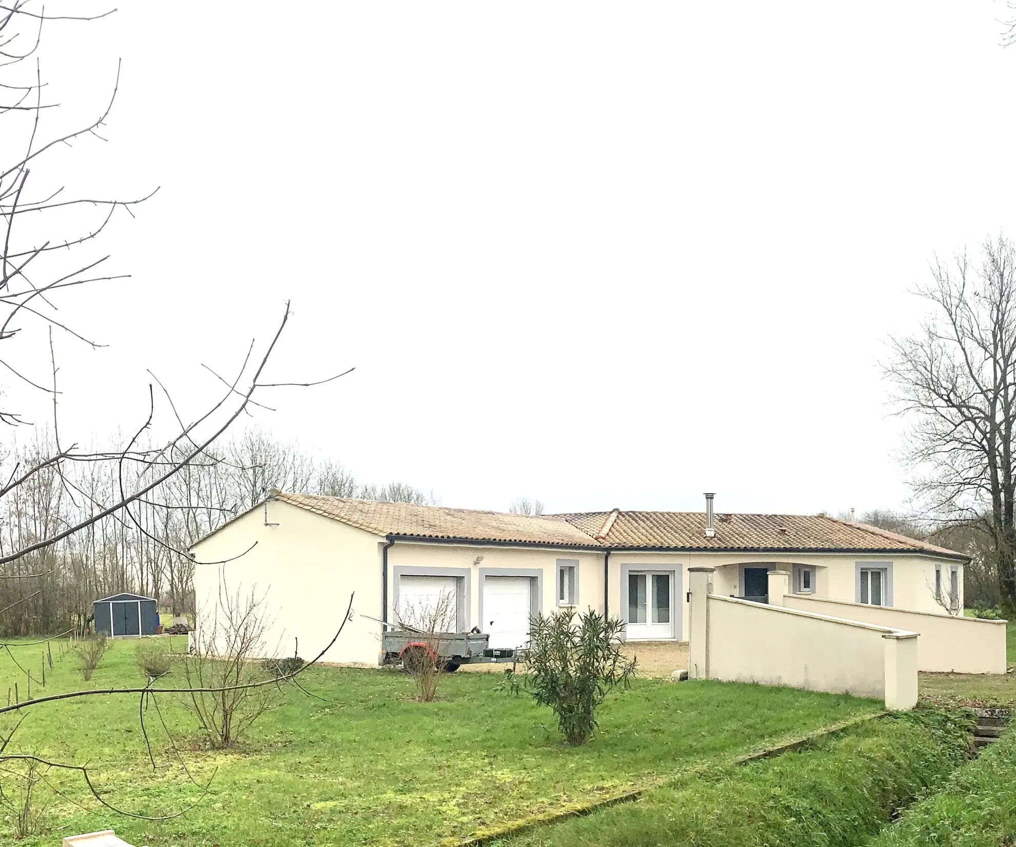 Maison récente avec piscine à Mons (17160) - 115 m², 3 chambres, garage, terrain de 1480 m²