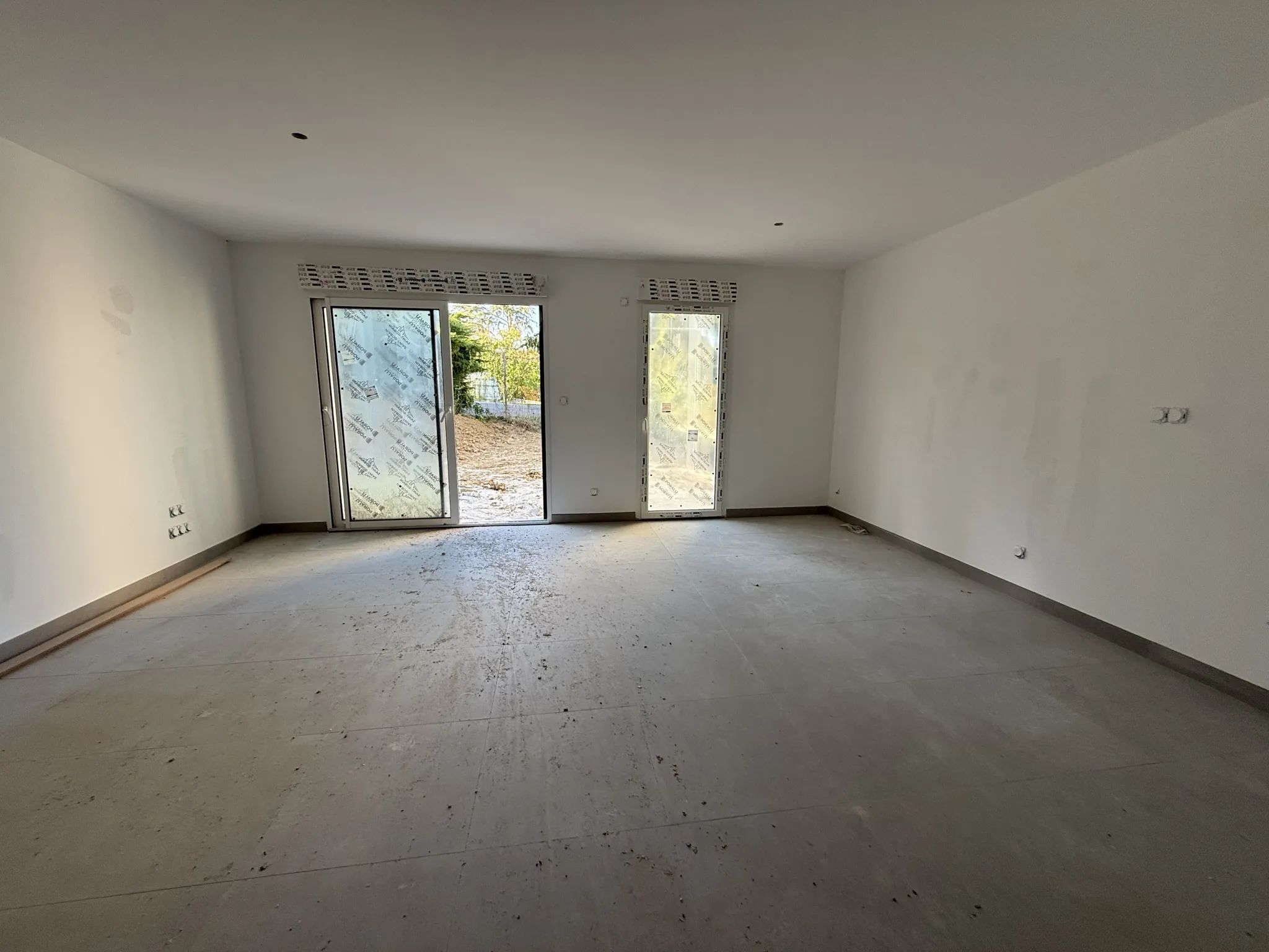 Villa récente 3 chambres avec garage à EYZIN-PINET proche Vienne 