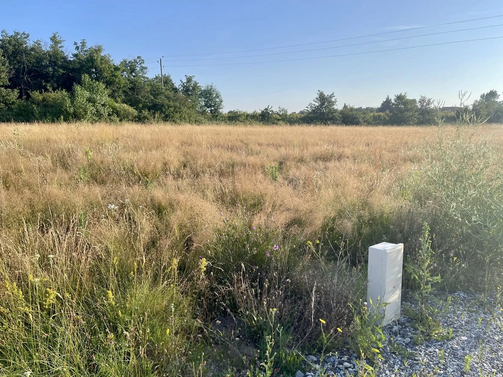 Terrain constructible de 805 m² à Étables, proximité Lyon - Opportunité à saisir