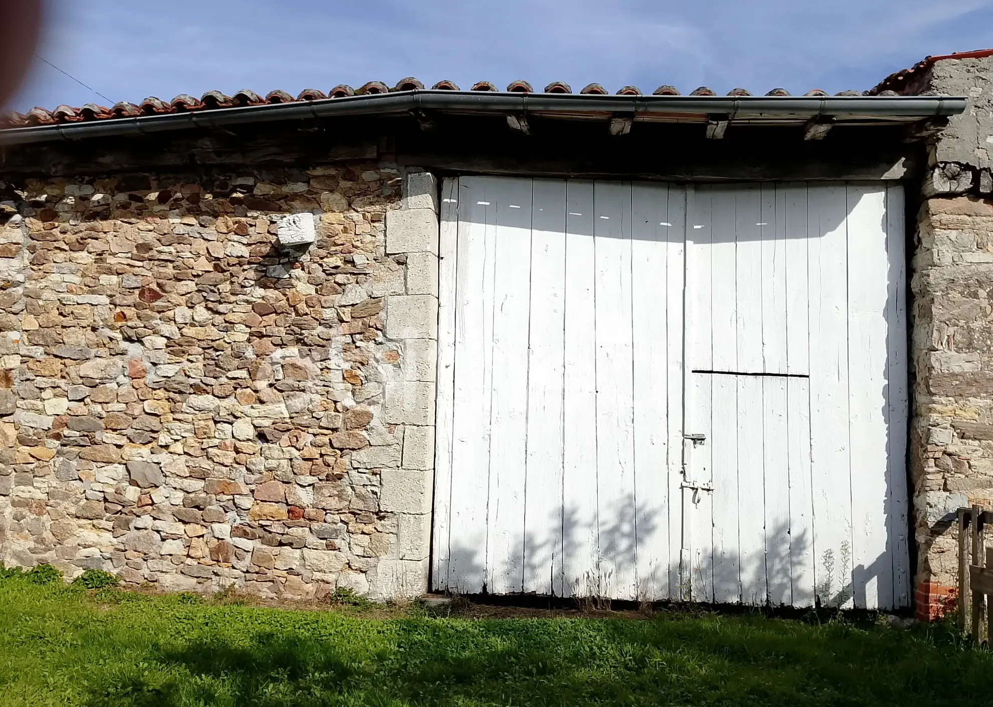 Maison de 60 m² avec jardin et terrains à Terres de haute Charente 