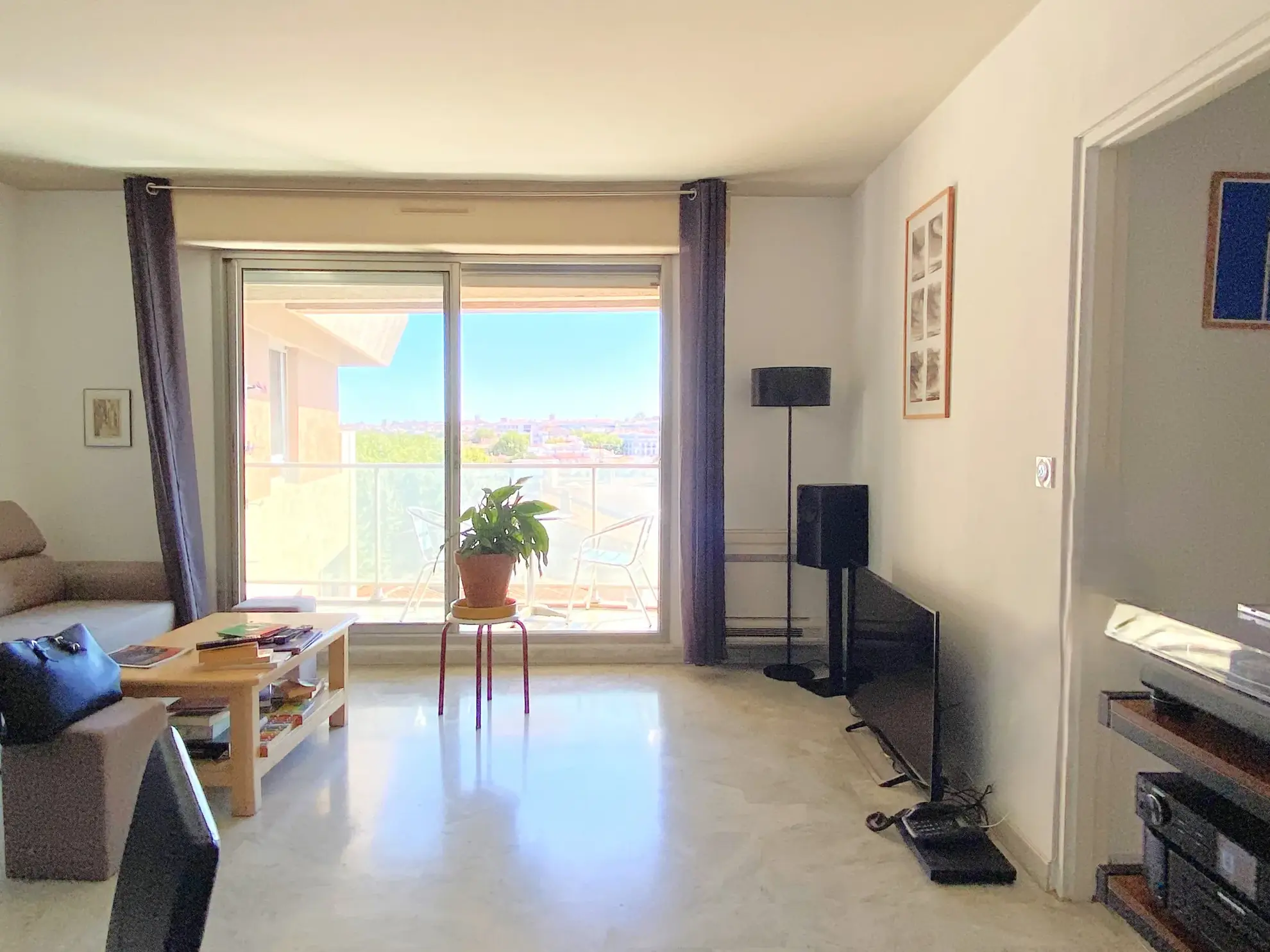 Appartement de 5 pièces avec terrasse et garage à Perpignan - Vue dégagée 