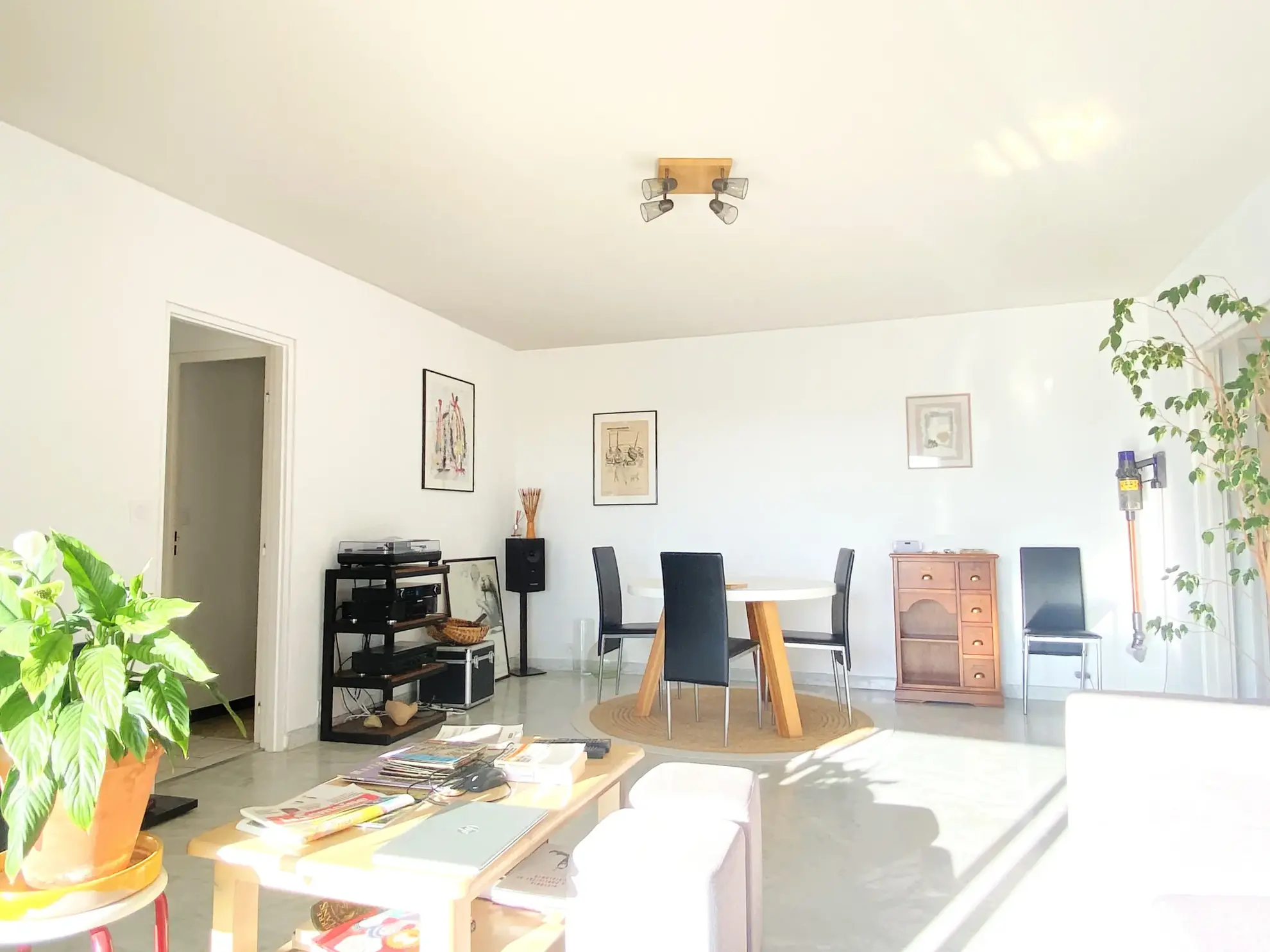 Appartement de 5 pièces avec terrasse et garage à Perpignan - Vue dégagée 