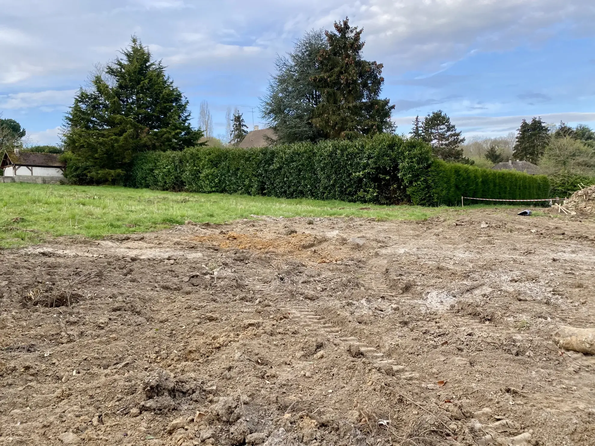 Terrain à bâtir de 352 m² à Orgeval, zone UDa2, environnement calme