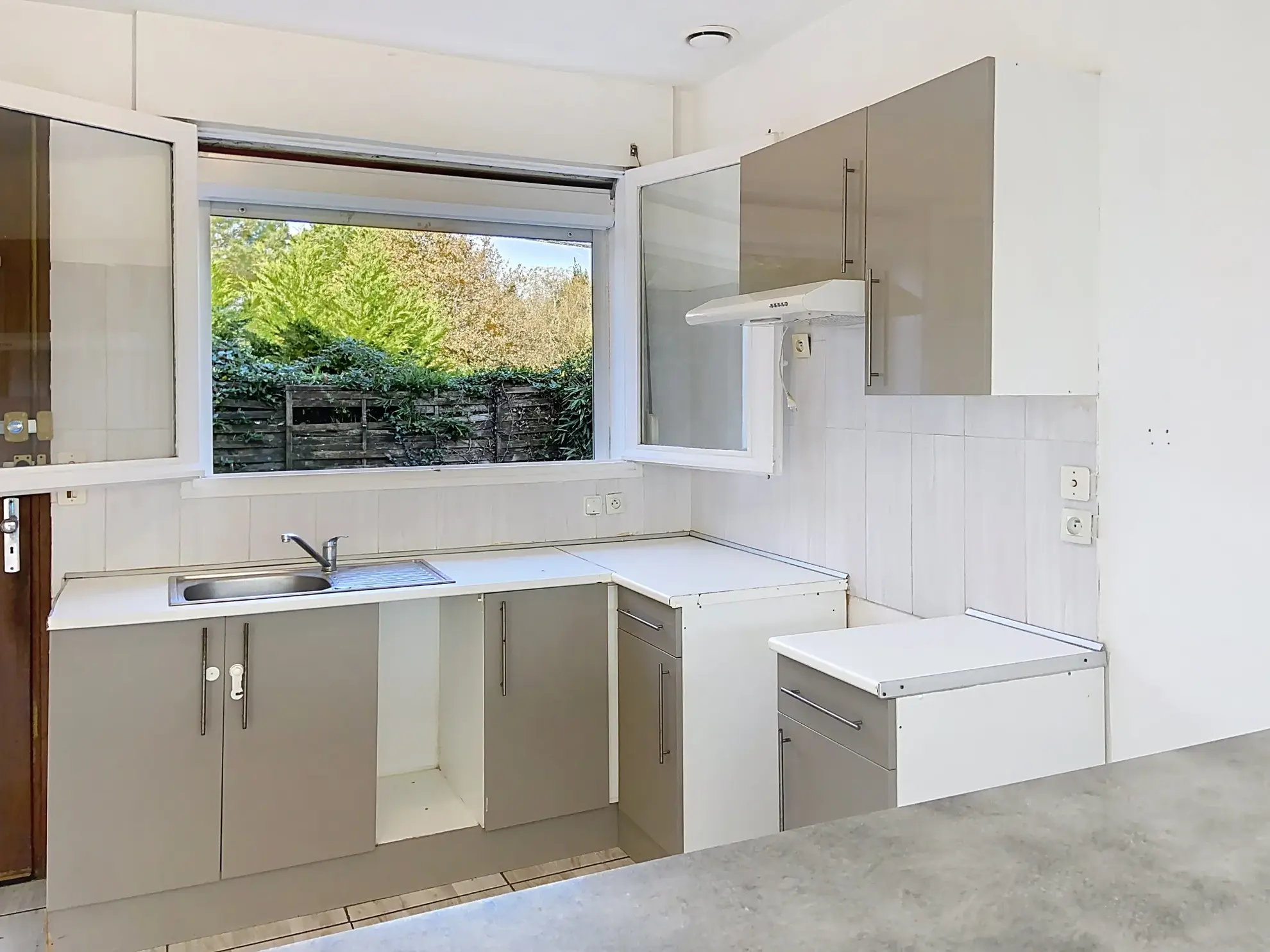 Maison mitoyenne avec garage et jardin à Saint-Paul-lès-Dax proche commodités 