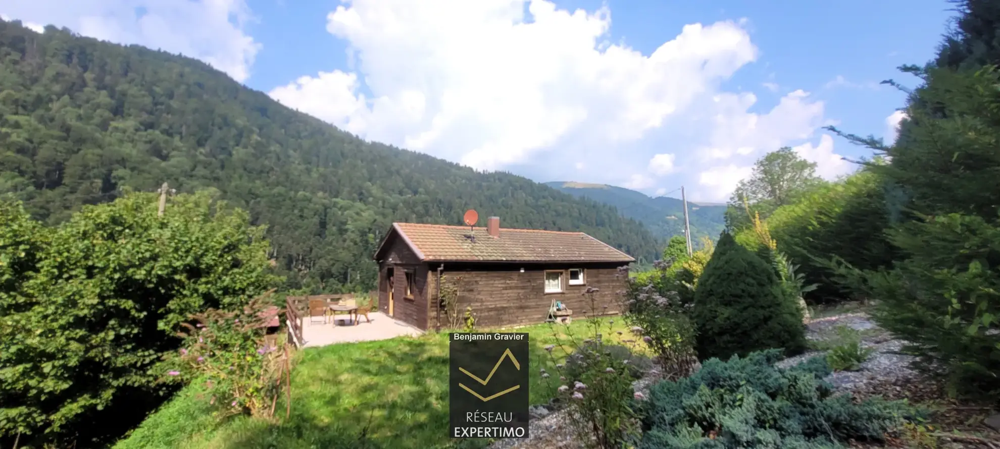 Charmant chalet à Mittlach avec vue dégagée et terrain de 7,69 ares 