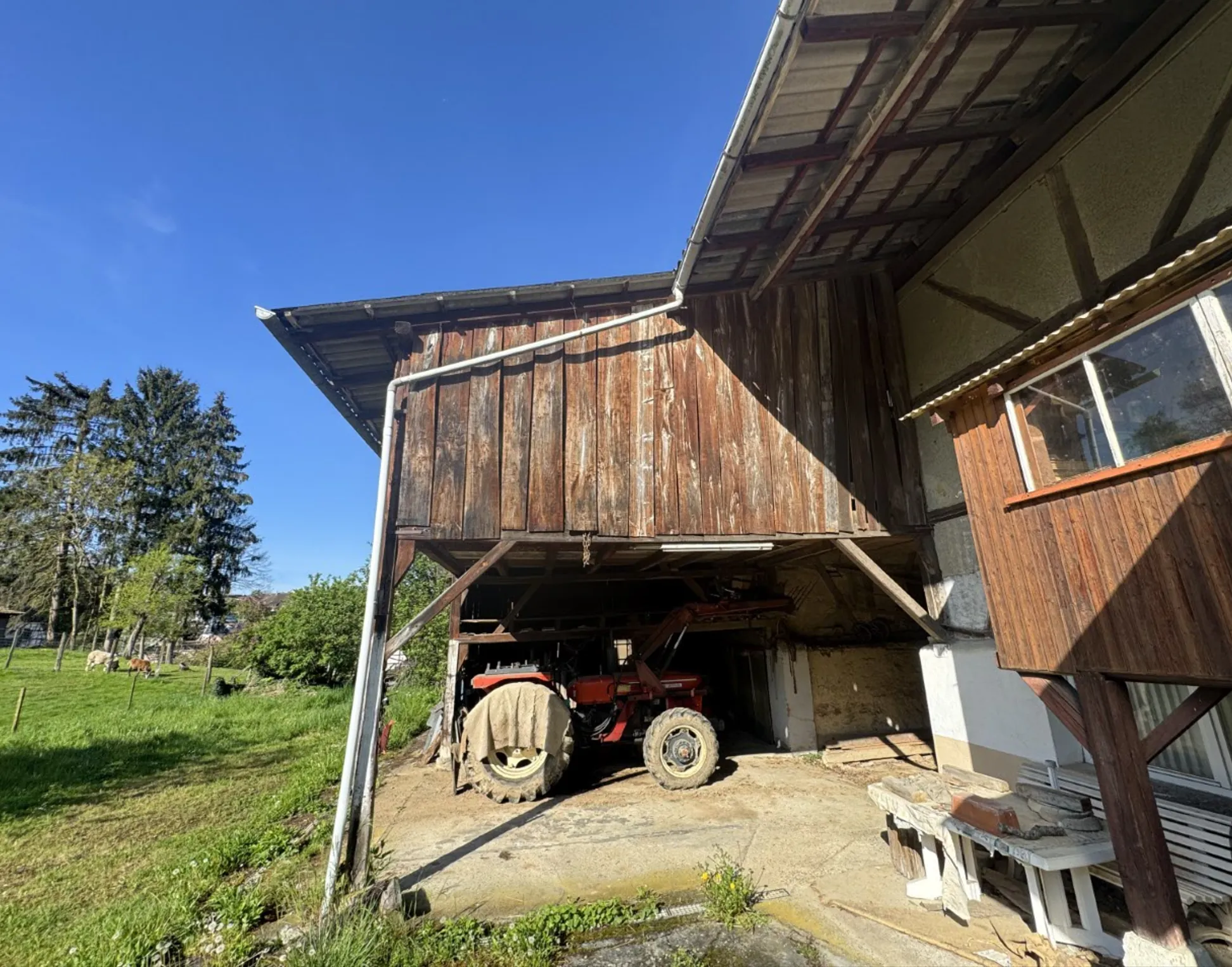 Maison de caractère à Riespach, 3 chambres, dépendances, terrain 11 ares au cœur du Sundgau 