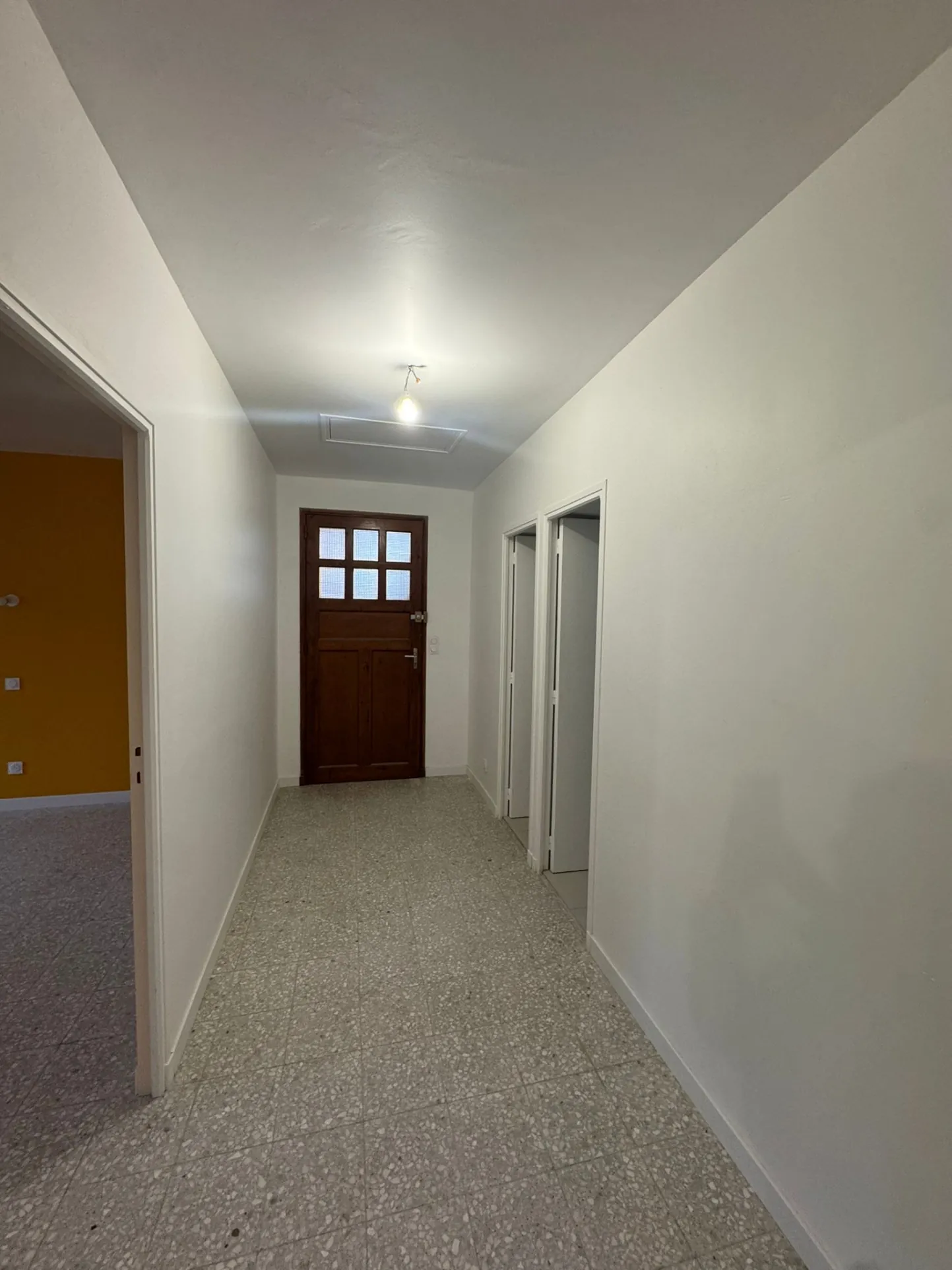 Appartement Type 2 à Nyons de 60 m², rénové et climatisé, proche du centre 