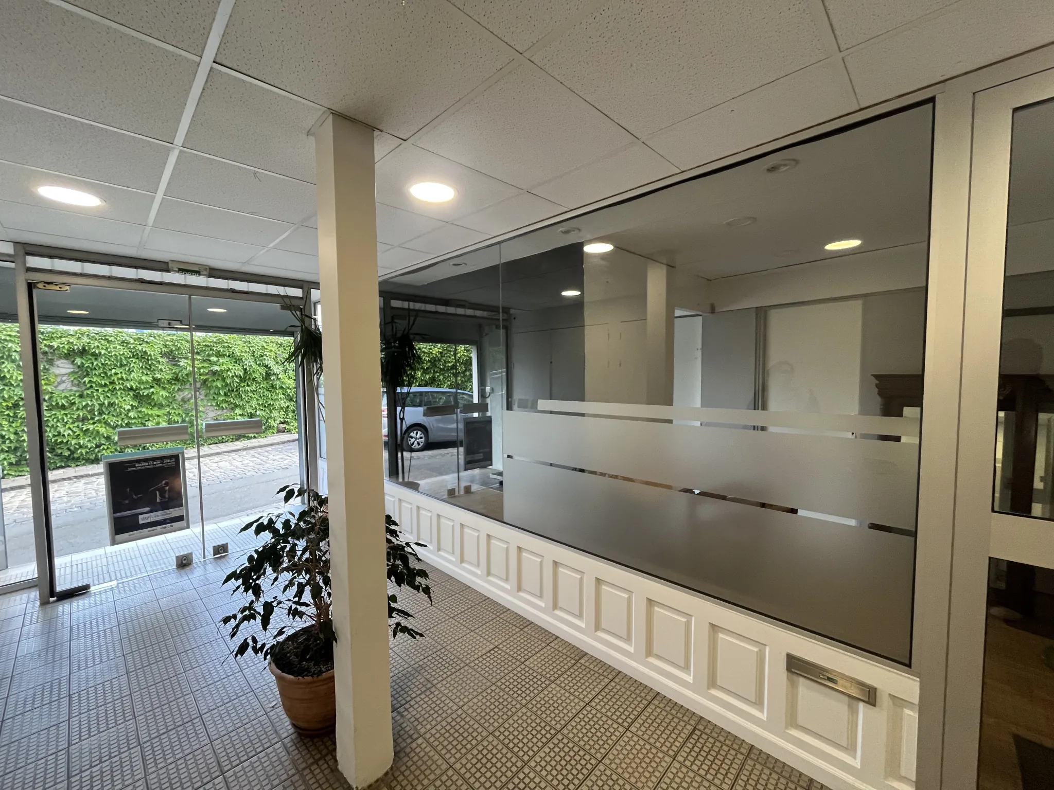 Galerie marchande à Sablé-sur-Sarthe avec 11 locaux commerciaux 