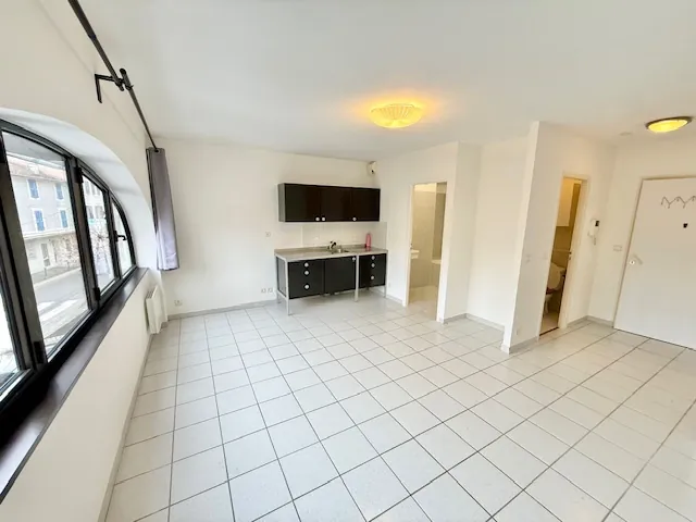 Studio à vendre au cœur de Divonne-les-Bains - Idéal investisseur ou premier achat 