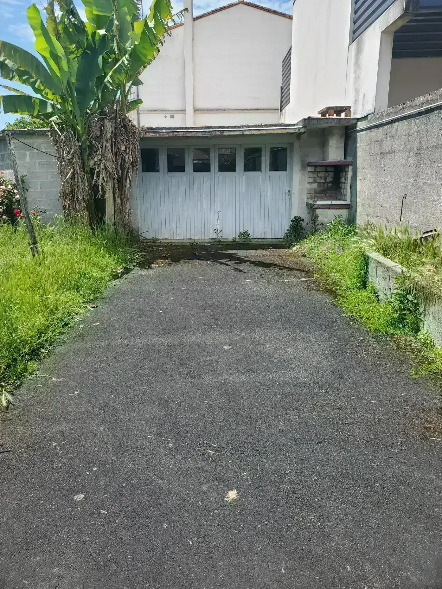 Terrain constructible de 404 m² à Saint-Palais-sur-Mer avec parking sécurisé 