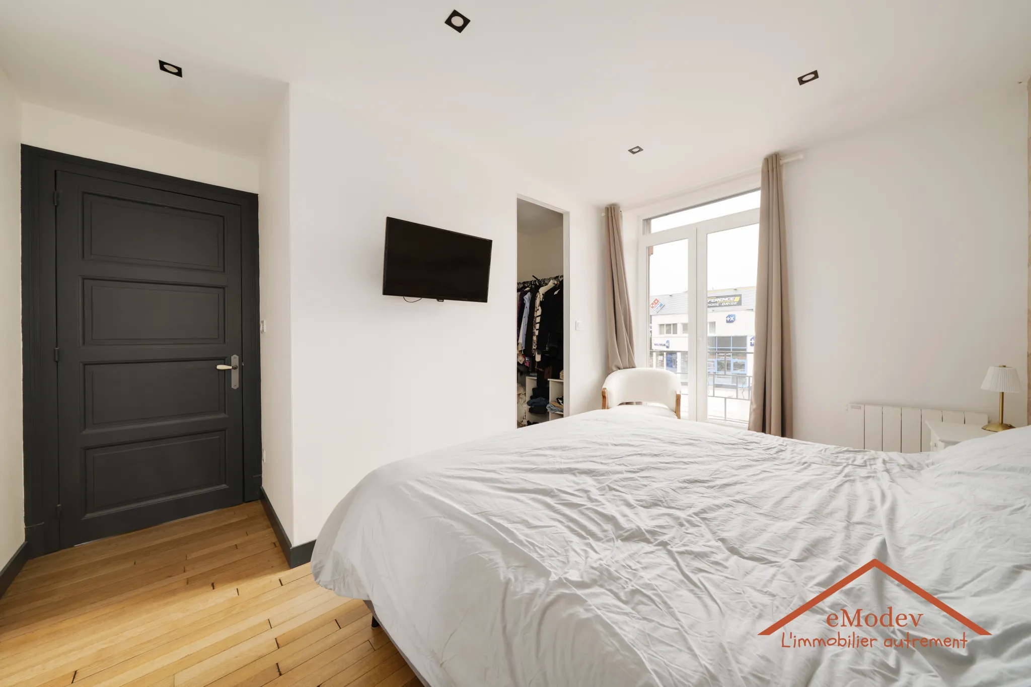 Maison de Ville Renovée à Golbey – 97 m2 avec Terrasse et Garage 