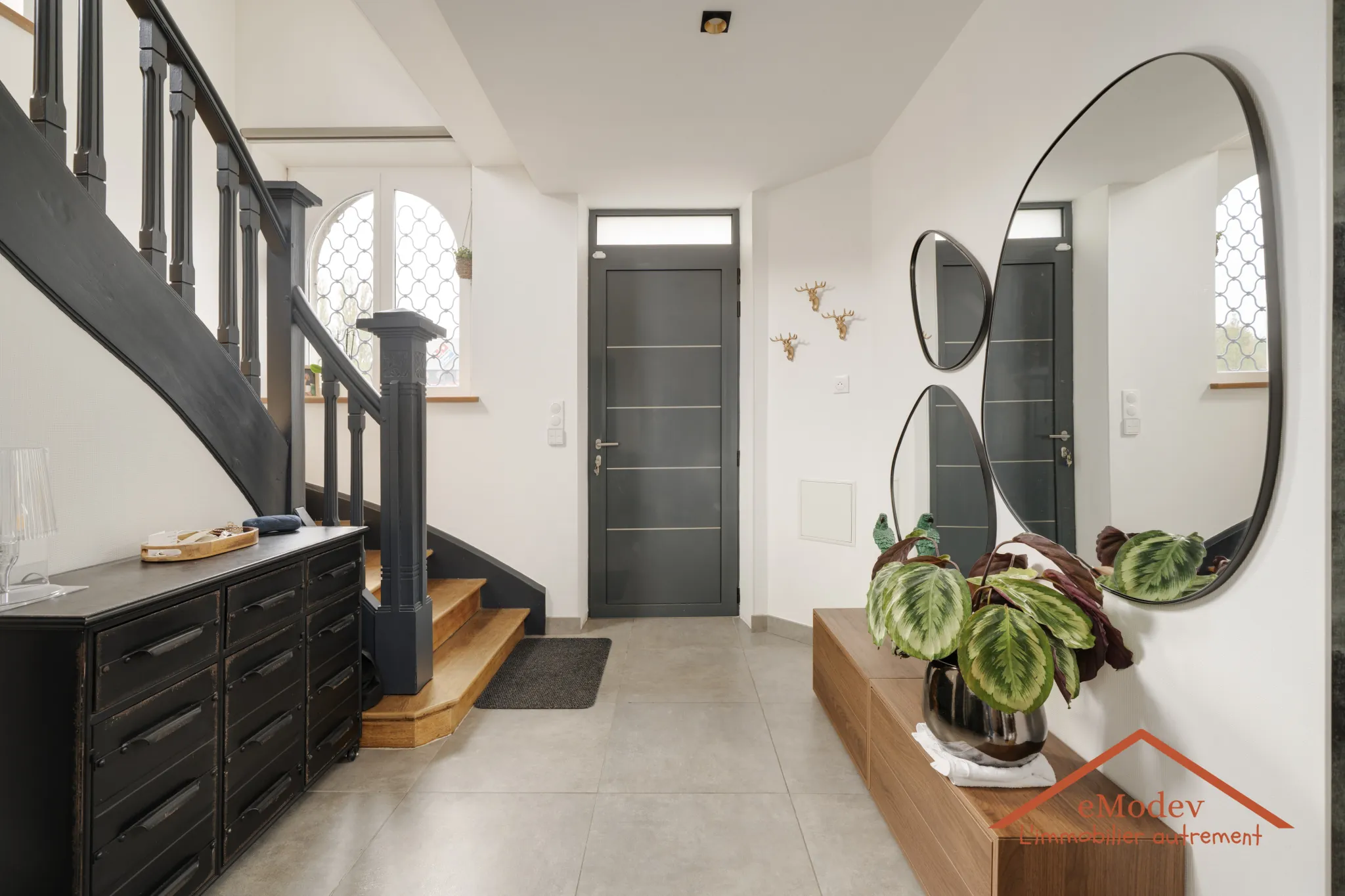 Maison de Ville Renovée à Golbey – 97 m2 avec Terrasse et Garage 