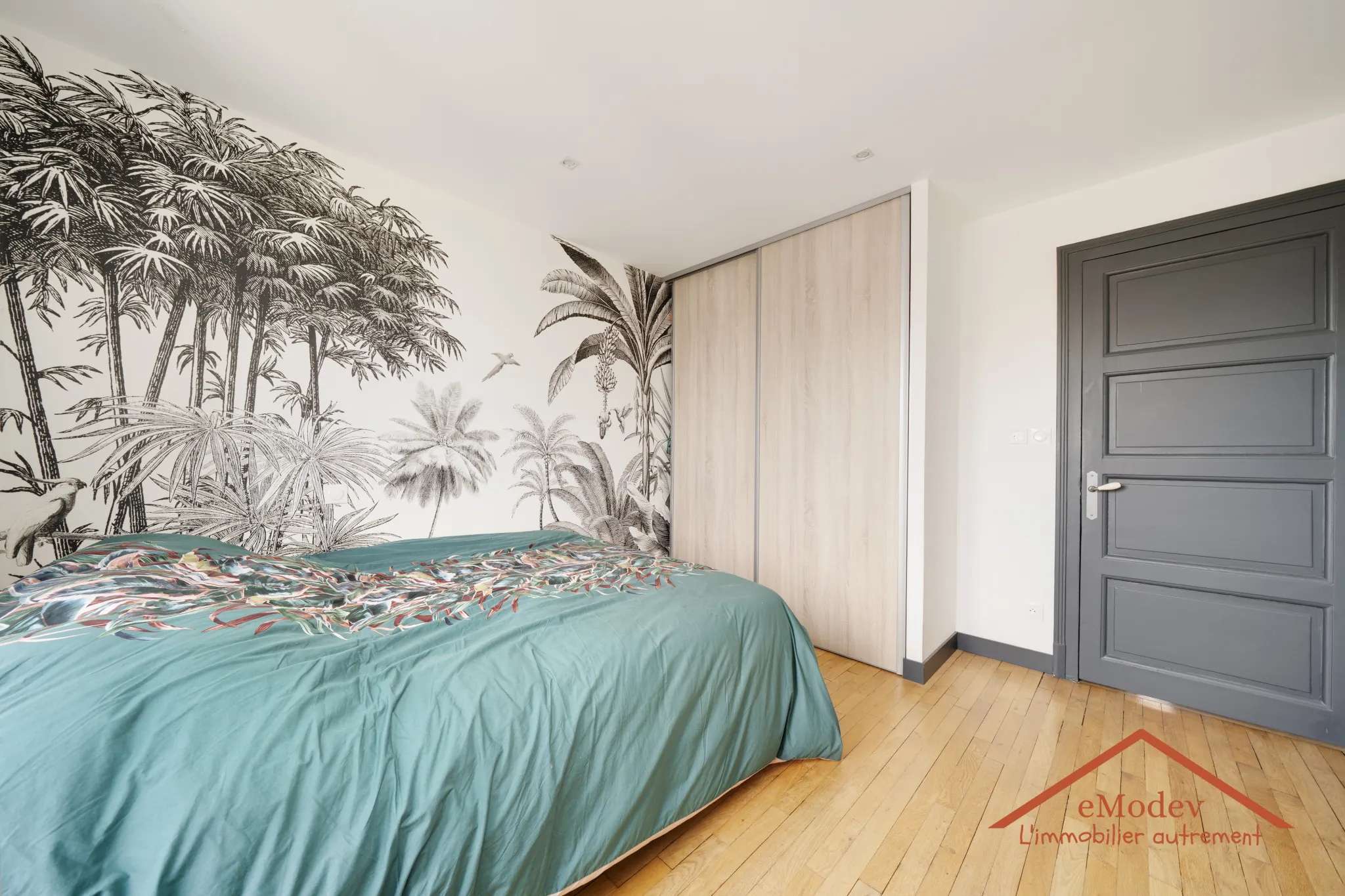 Maison de Ville Renovée à Golbey – 97 m2 avec Terrasse et Garage 