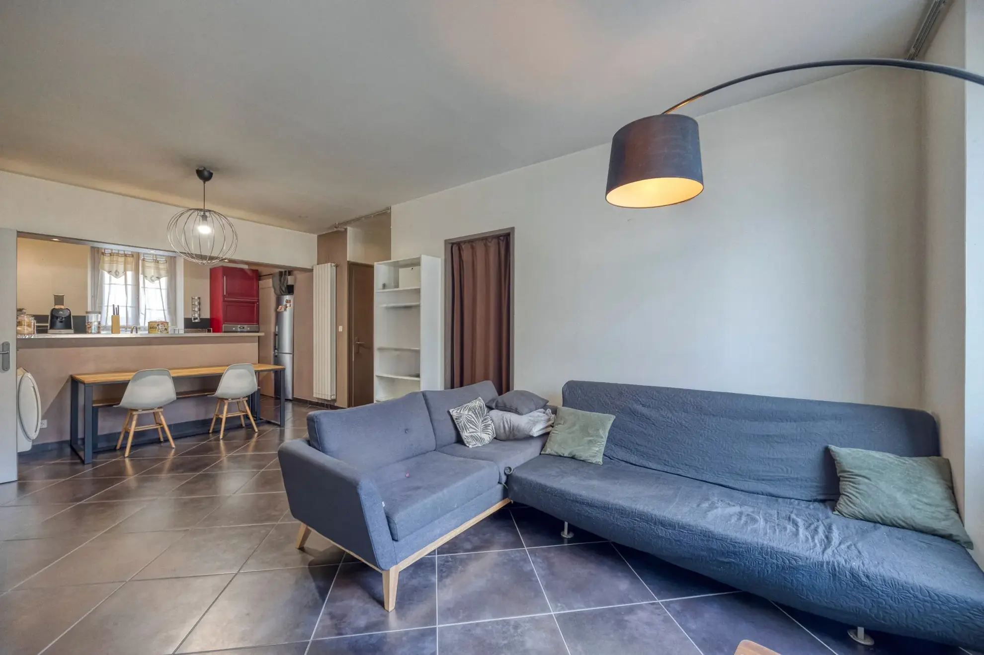 Appartement T3 rénové de 76 m2 à Grenoble Clémenceau avec cachet 