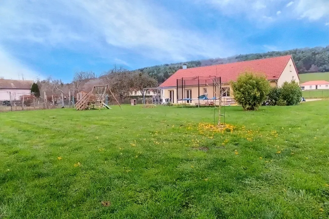 Pavillon 4 chambres de 116 m² à Manois avec jardin 