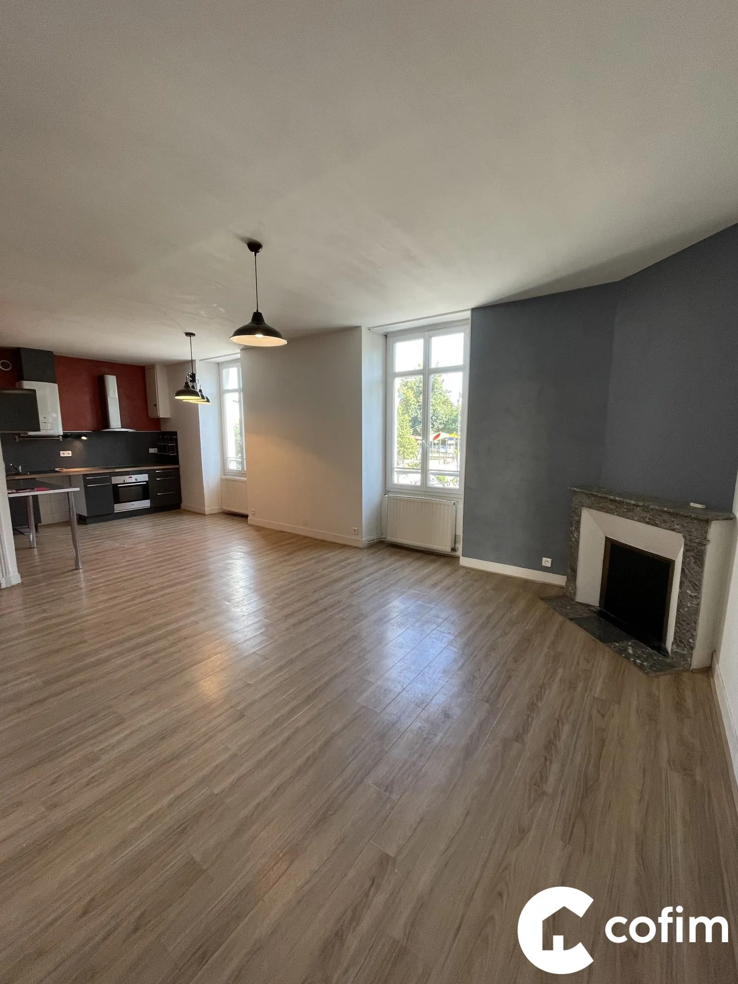 Bel appartement ancien de 97 m² à Pau, idéal pour famille ou investissement en centre-ville